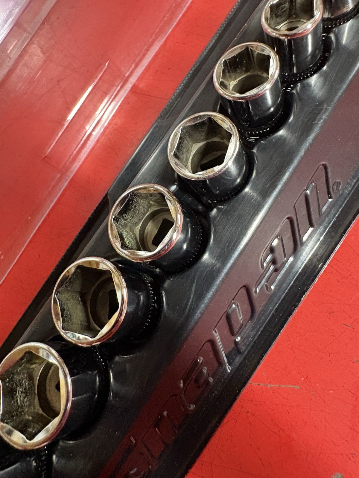 New Snap-on™ 1/4″ drive 5 thru 15 mm 6-point Shallow Socket Set 112TMMY