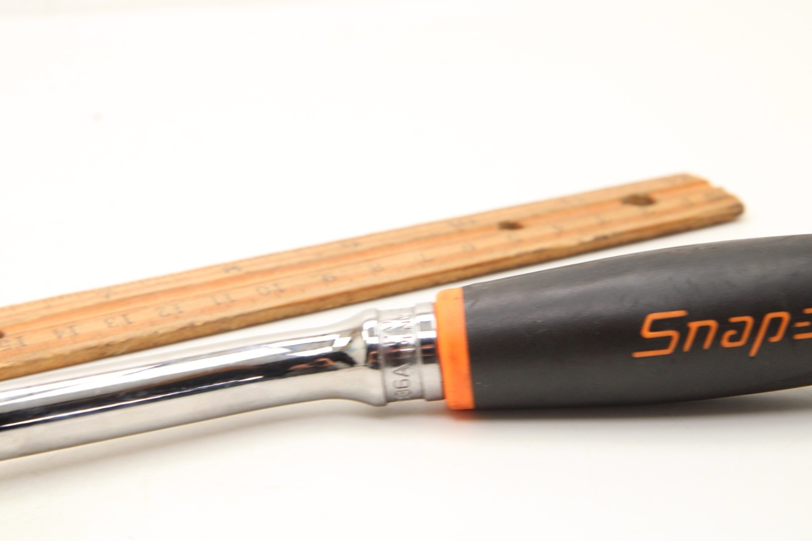Snap On FHBF80A 3/8″ Drive Black/Orange Soft Grip Bent HandleFlex Head Ratchet