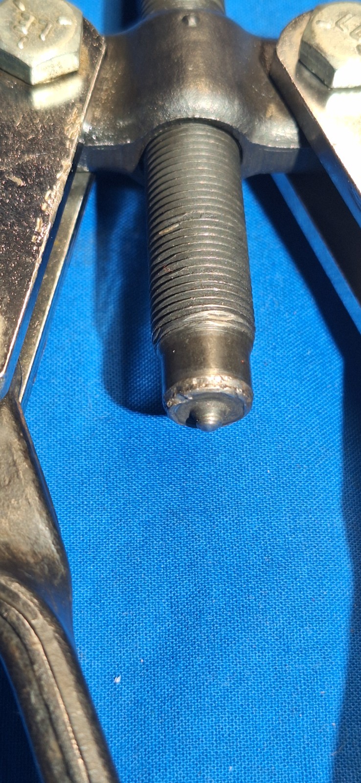 OTC T82T-6256-A Ford Rotunda 303-185 Cam gear puller for 4.9