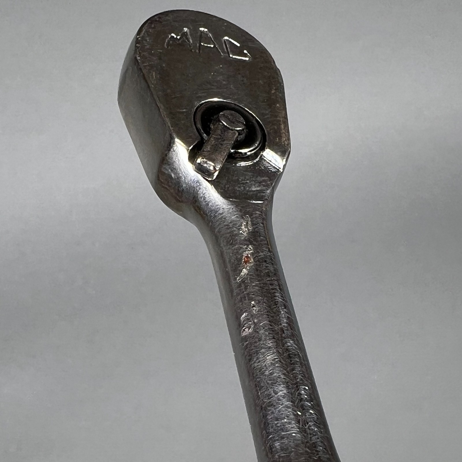 MAC Tools MR5 Knurled 5in. 1/4in. Drive Pear-Head Ratchet WORKS