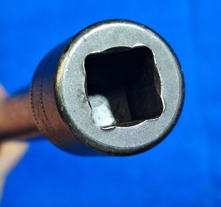 Snap-On 1/2″ Drive 12-Point Metric 12 mm Extra-Long Head Bolt Socket S6160