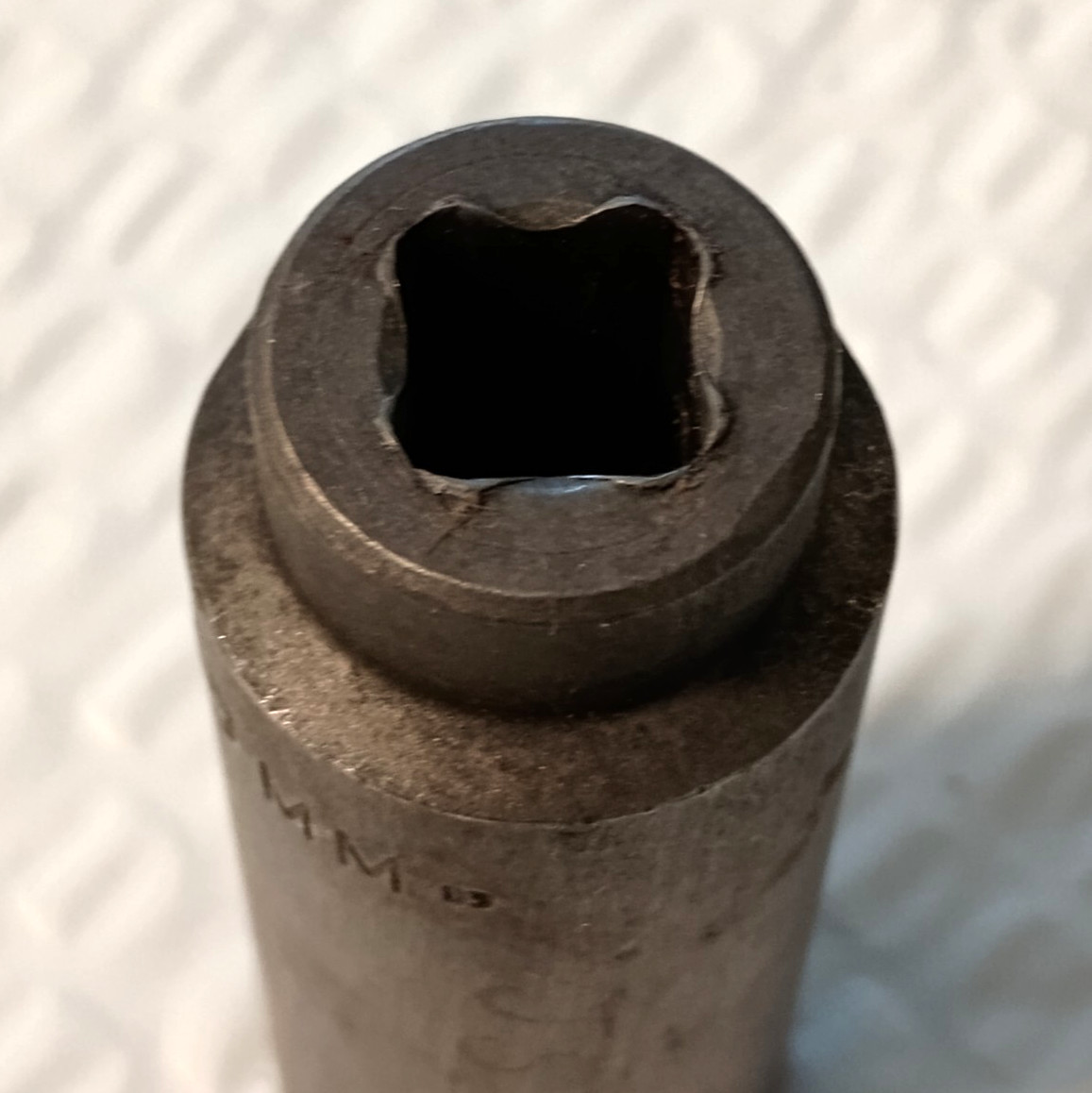 MAC TOOLS XDP6-19MM, 3/8″ DRIVE, 19MM. IMPACT SOCKET, 2.7″ DEEP, 6 POINT.