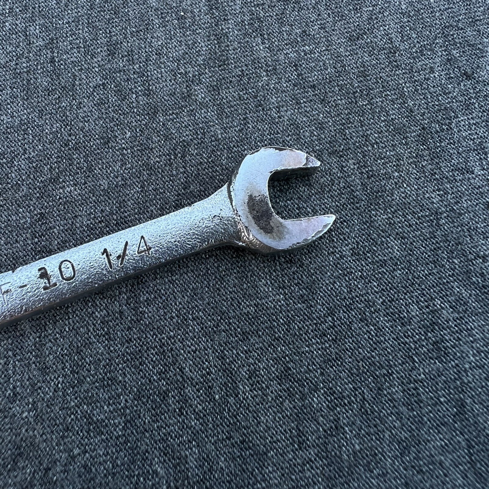 Vintage NEW BRITAIN USA NDF-10 1/4in X 5/16in SAE Open End Wrench NDF10