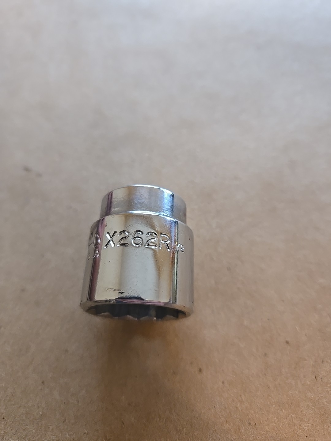 Mac Tools 3/8″ Drive 13/16″ 12PT SAE Shallow Chrome Socket USA X262R