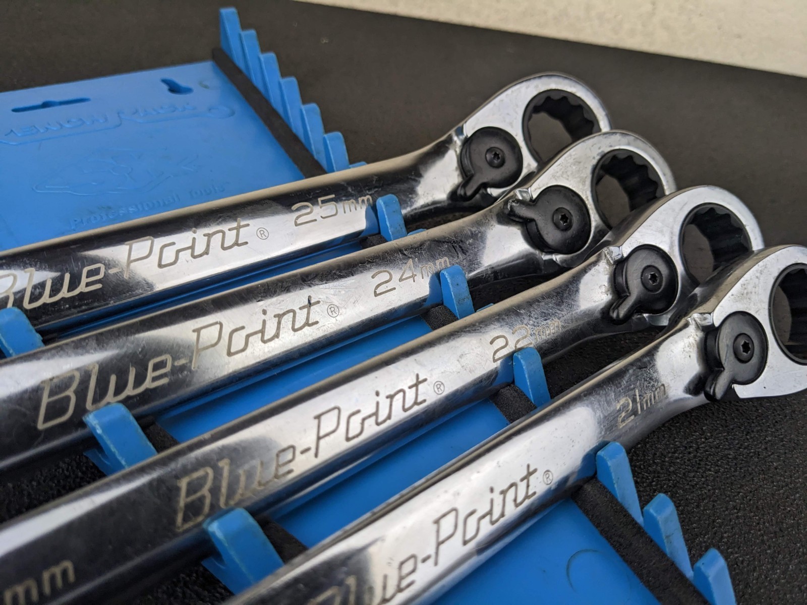 #bp448 Blue-Point Ratcheting Metric Wrench Set 4 PC 21, 22, 24, 25mm BOERM704