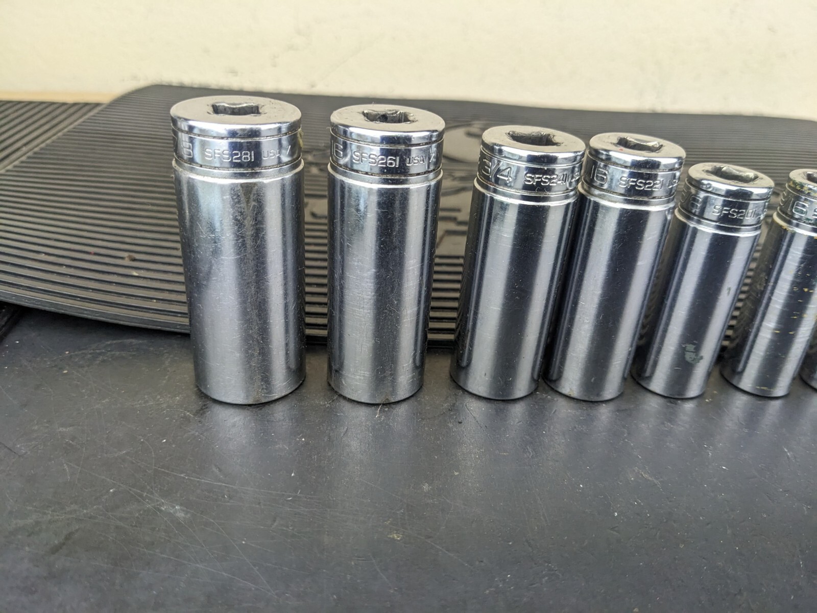 #bb702 Snap-On Tools Socket Set 211SFSY 3/8″ drive 6 Point Deep 1/4″ to 7/8″
