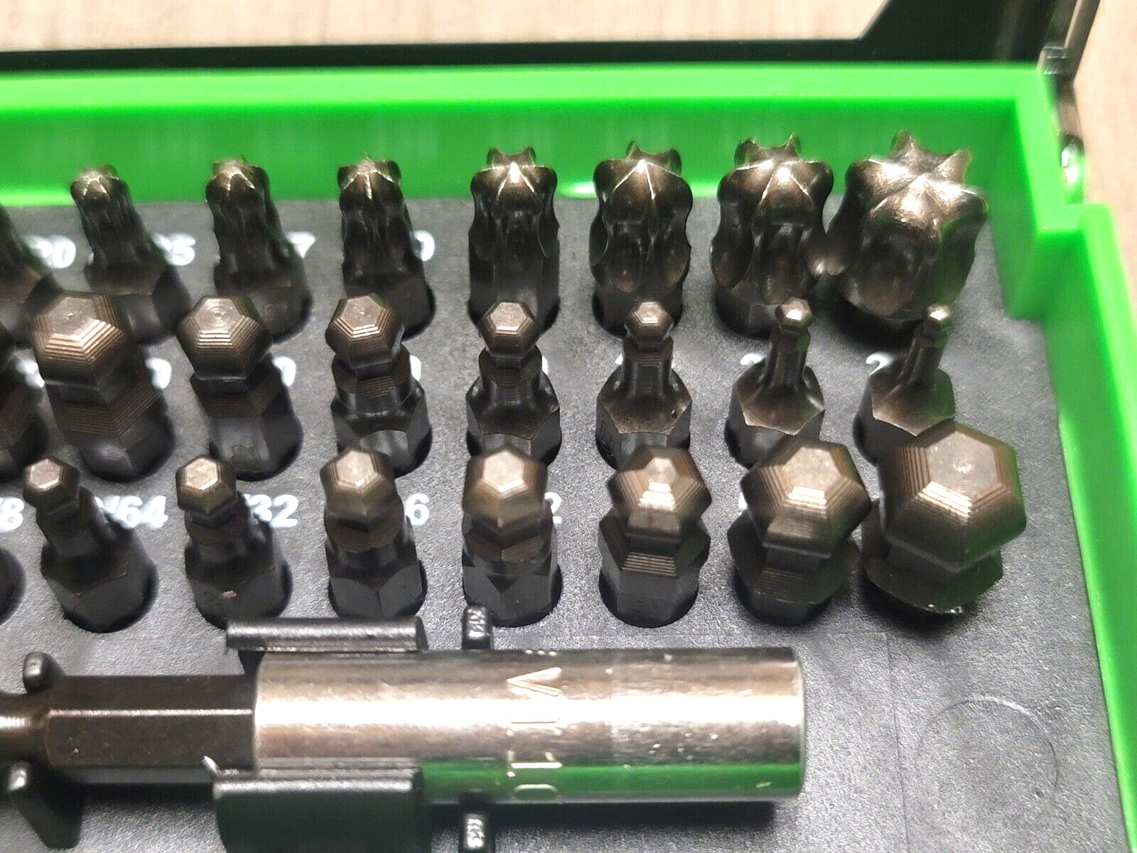 VIM PRO 32pc Ball Torx, SAE Hex & Metric Hex Bit Set w/ 1/4″ dr Adapters #VIS112