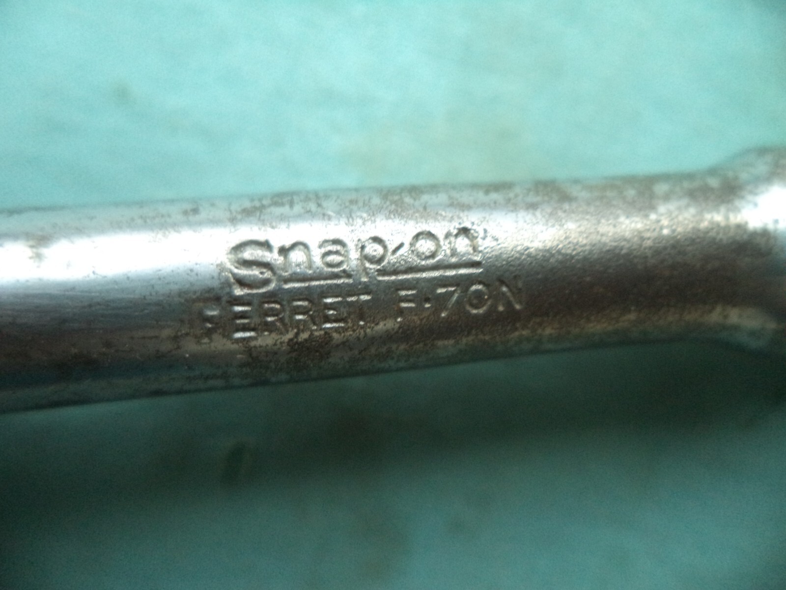 SNAP ON VINTAGE 3/8″ DRIVE FIXED HEAD RATCHET #F-70N RARE !