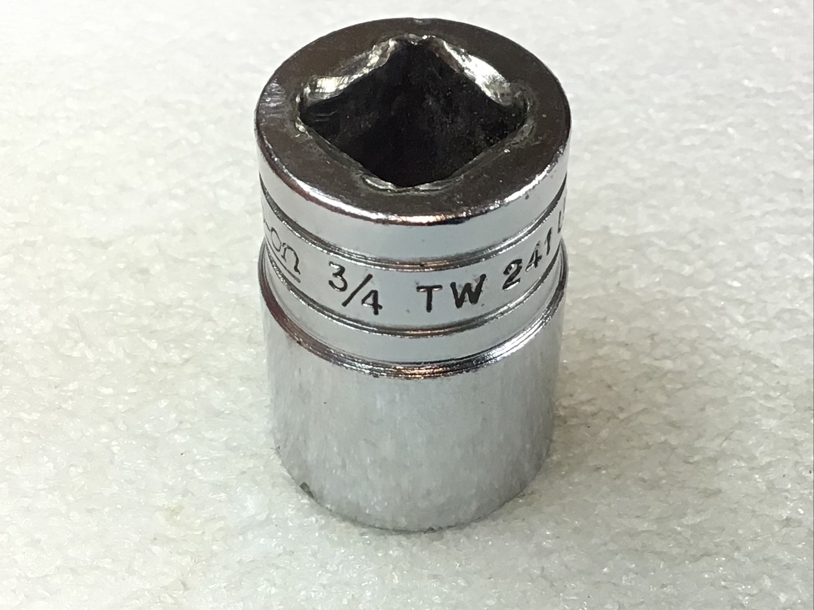 Snap On#TW241 – 3/4”, SAE, 1/2″ Dr., Chrome, Shallow, 6 Pt., Socket-USA-NICE-