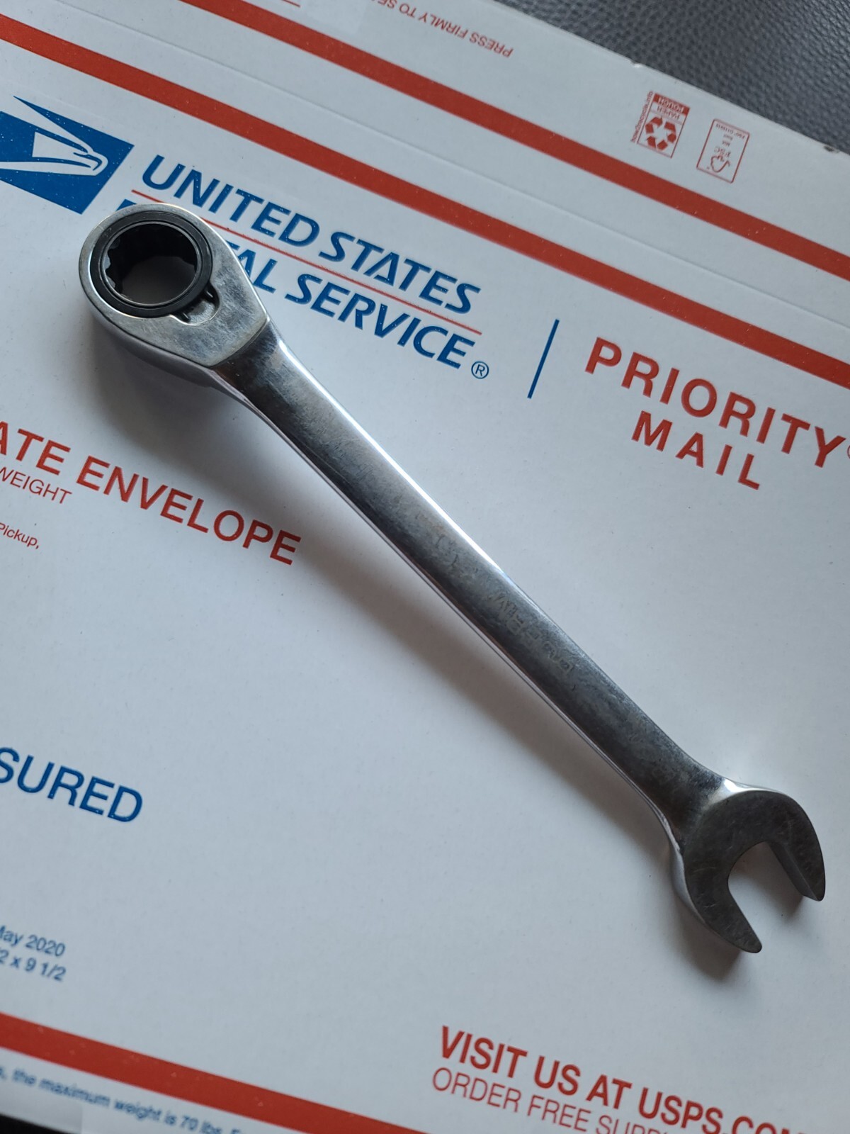 Blue-Point BOERM18 , 18mm Reversible Combination Ratchet Wrench, 15° Offset 12pt