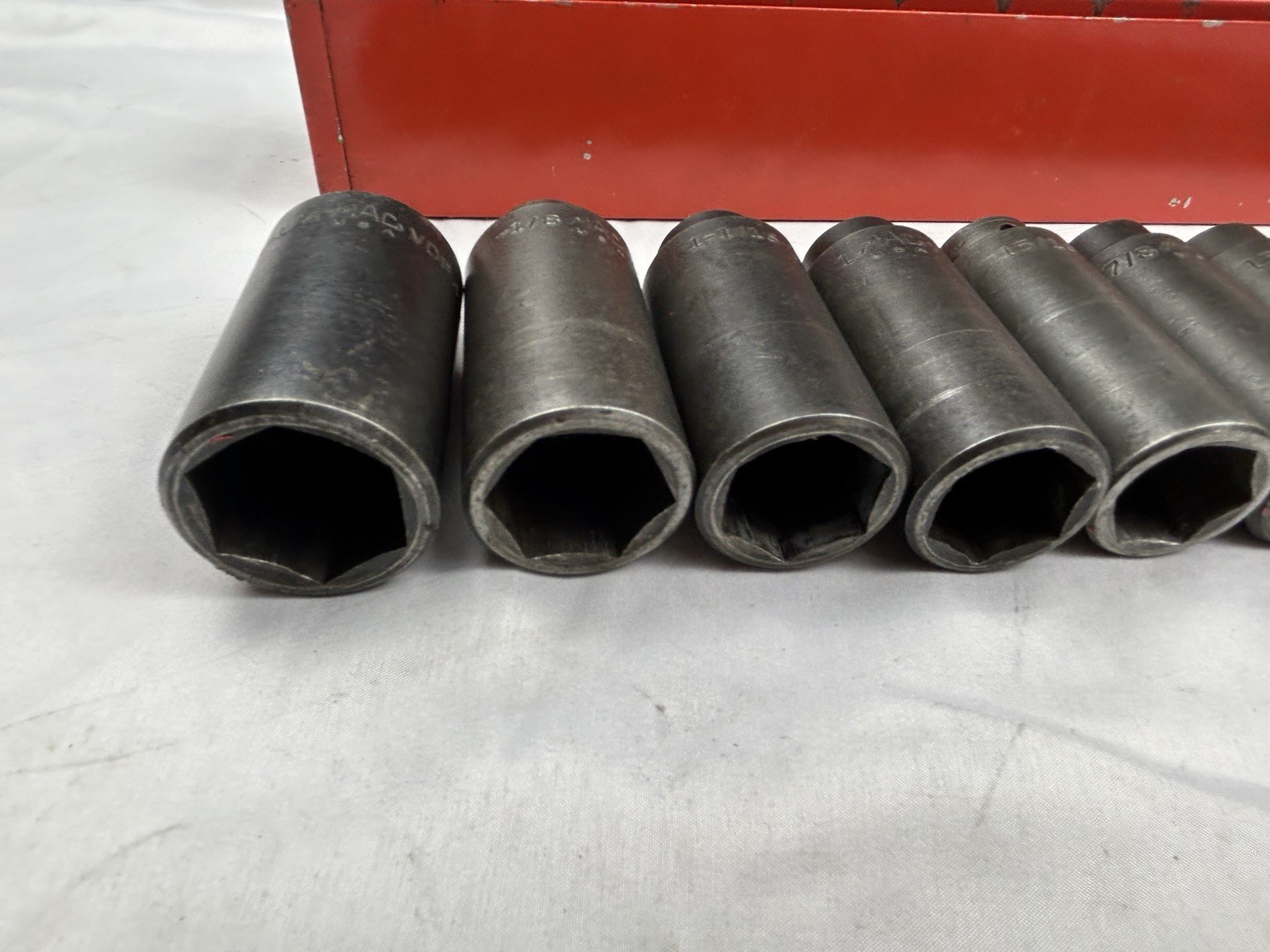 MAC TOOLS 13 PC 1/2 DRIVE SAE DEEP IMPACT 6 PT SOCKET SET 7/16 – 1-1/4 Read