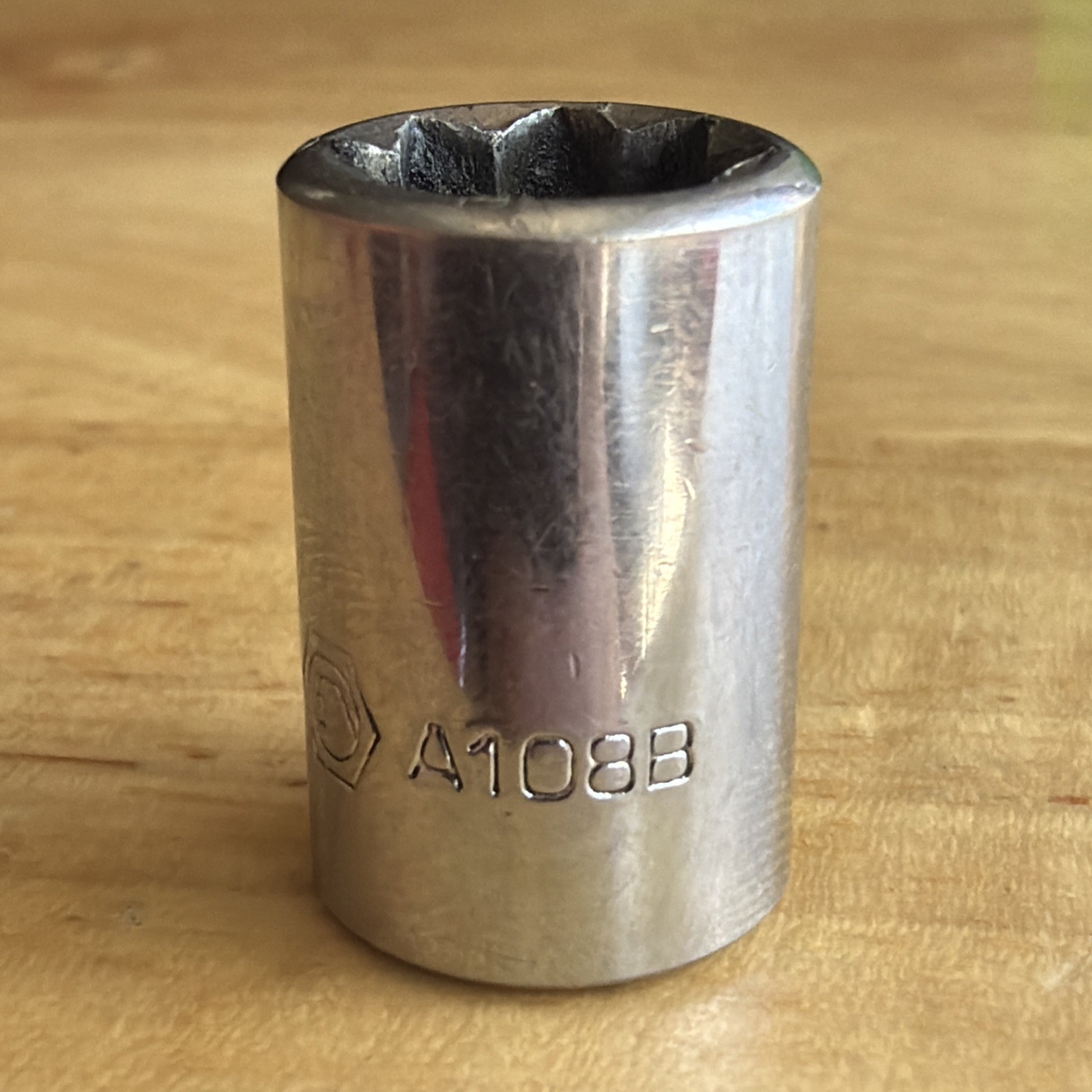 Matco Tools 5/16″ Shallow Socket 1/4″ Drive 8 Point Double Square A108B USA