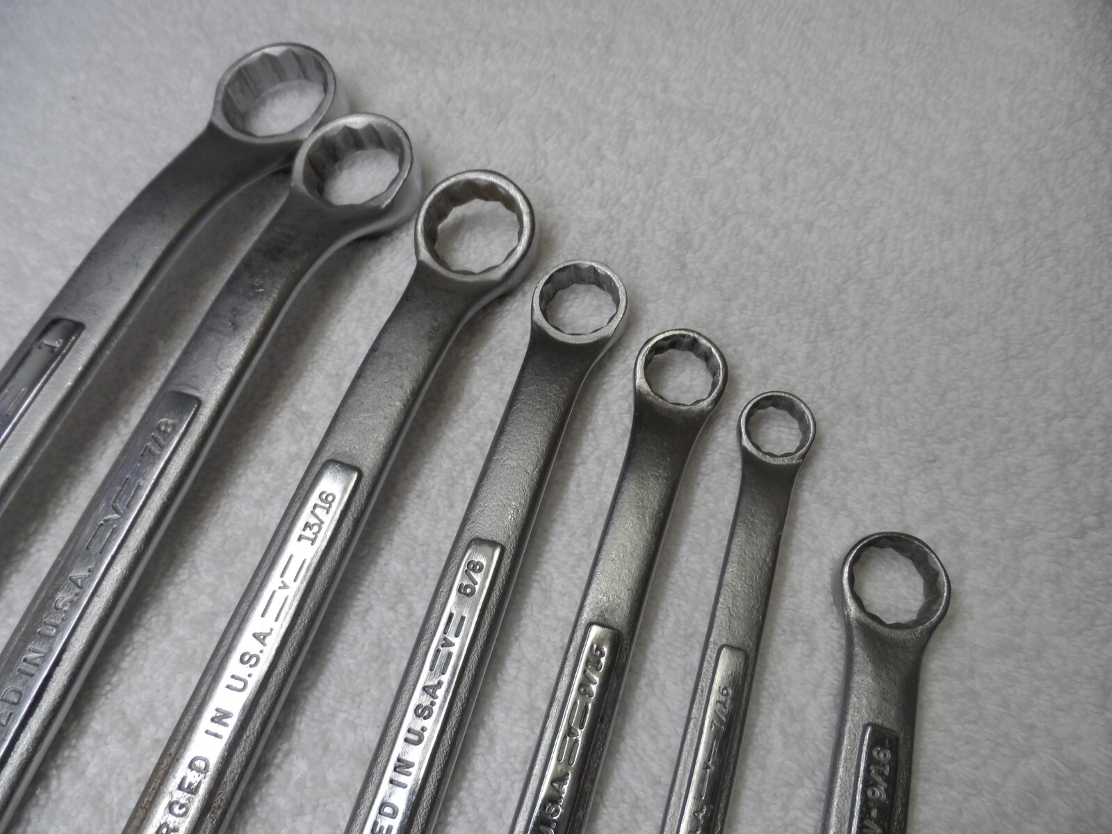 Craftsman SAE Box End Wrench Set (bonus stubby), 12pt, USA (3/8″ – 1″) – 7 pcs