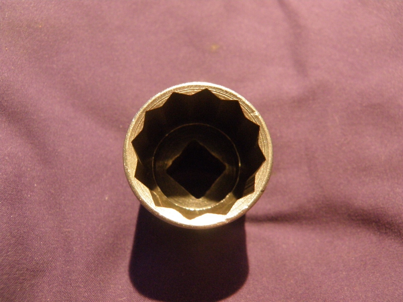 Snap-On 1/2 Drive, 12 Point, 1″ Shallow Socket. SW-320-1/2 Very Good Cond. USA.