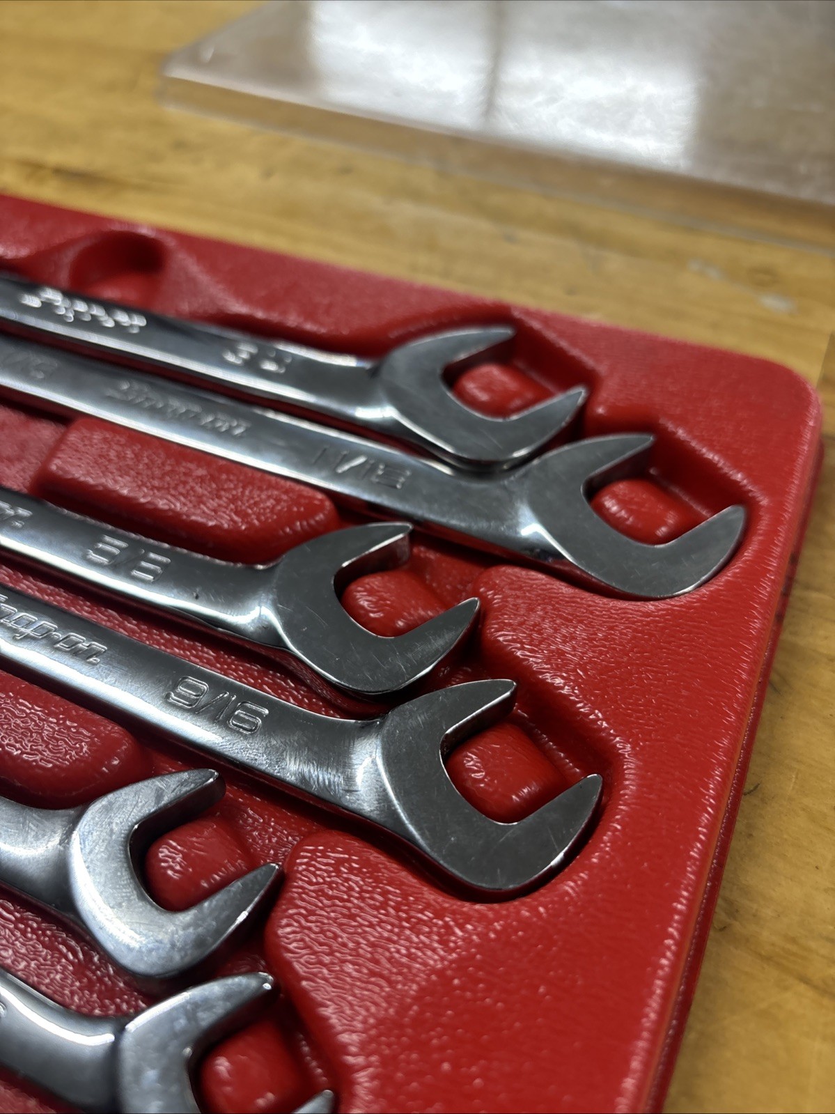 Snap On 7 Piece SAE Four-Way Angle Head Open-End Wrench Set VS807B