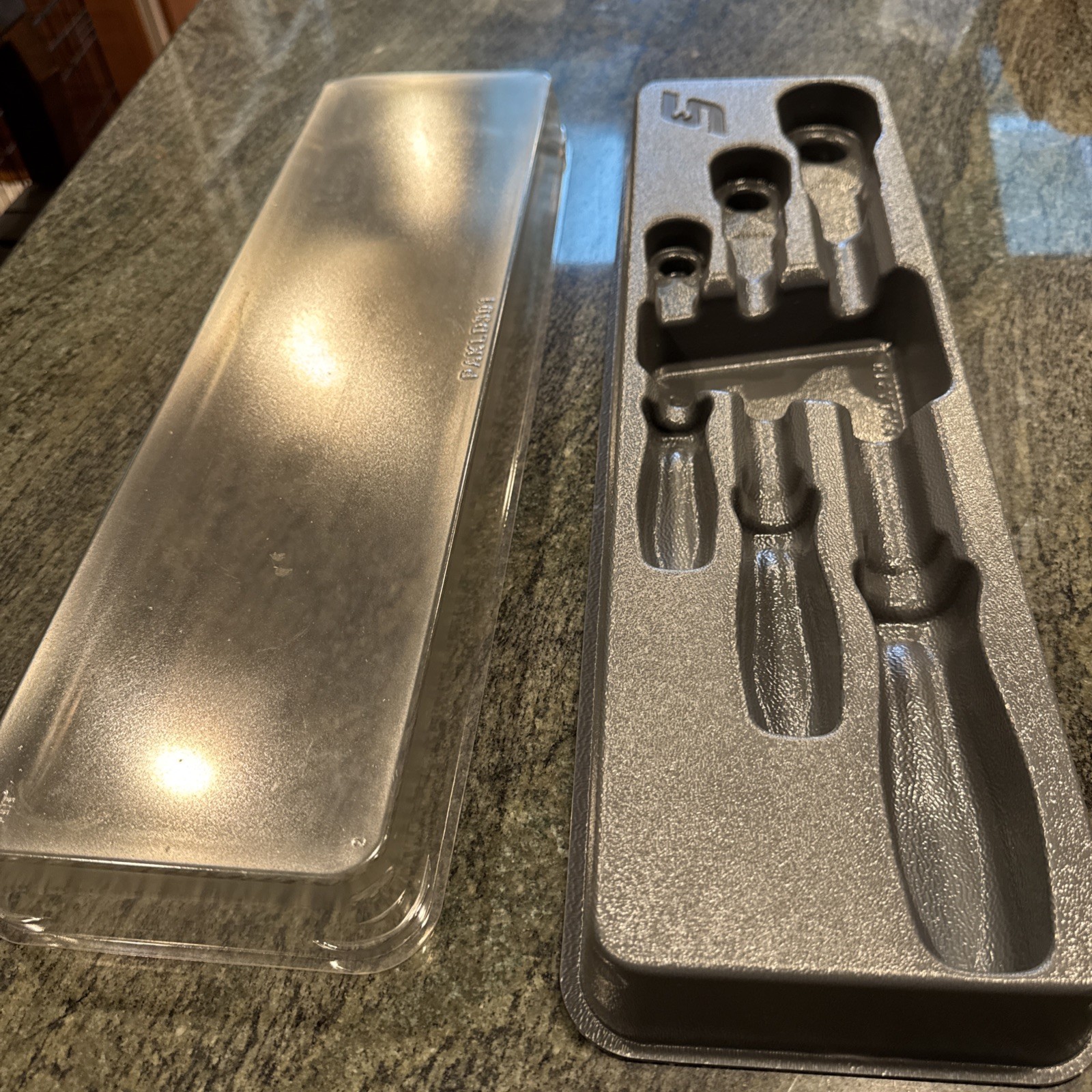 Snap On pakty519 tray with pakld301 dust cover for shlfd80a, fhlfd80a, thlfd72