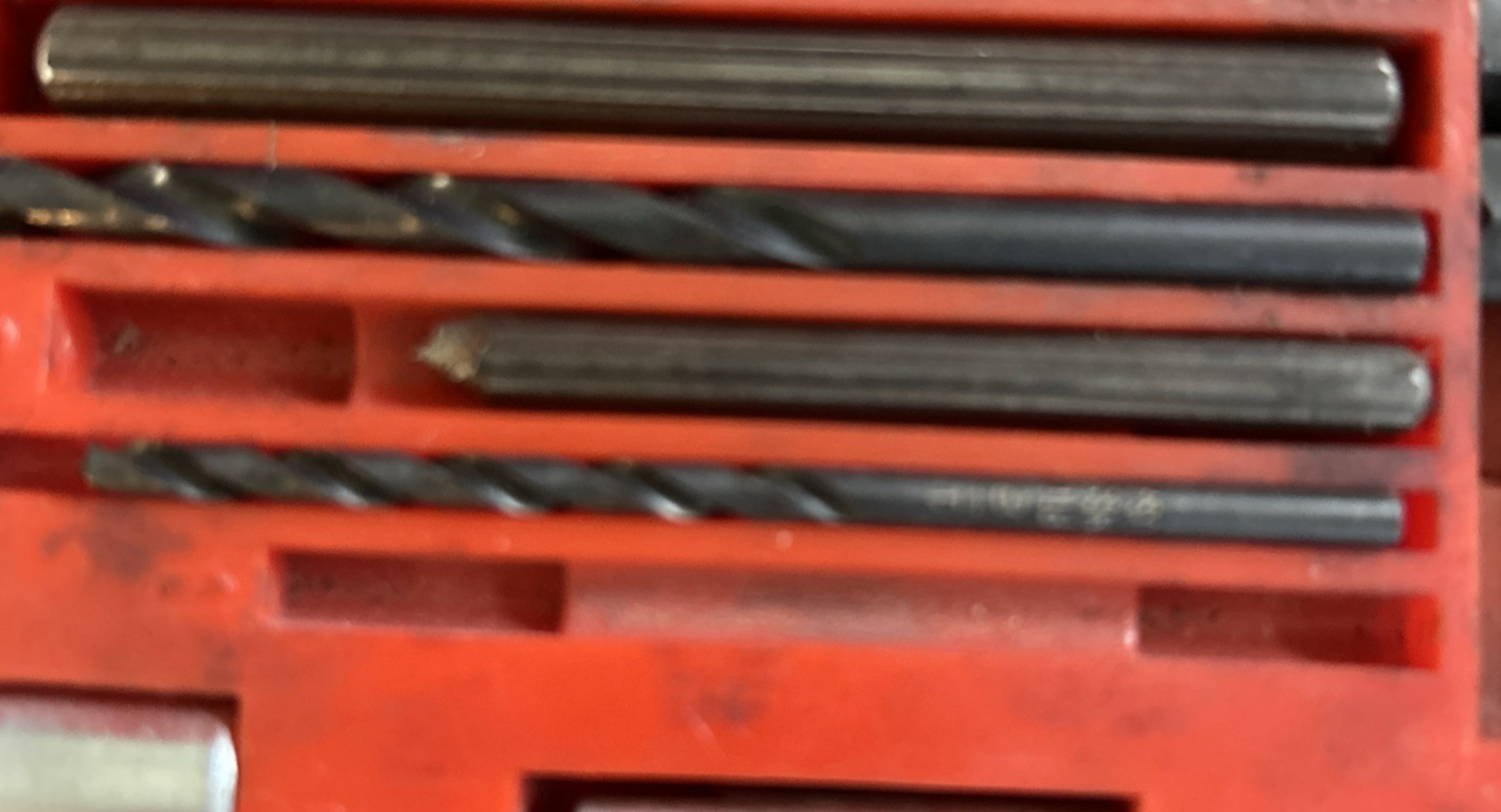 Blue Point (snap on) No. 1020 and Ridgid SE100 Screw Extractor Sets USA