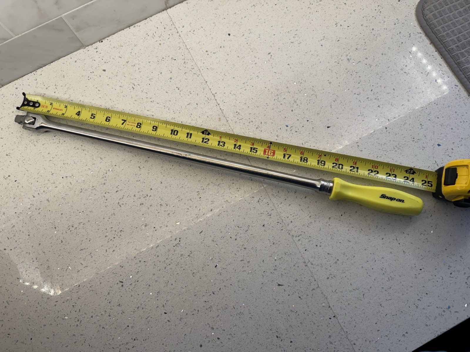 Snap On Tools USA 1/2 Drive 24″ Hard Handle Breaker Bar Yellow HI VIZ SNH24B