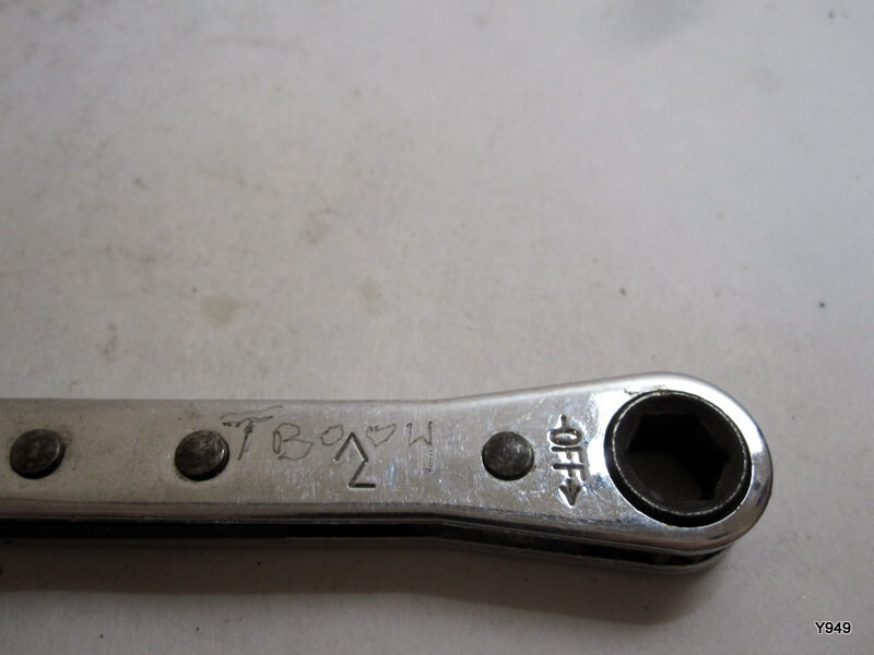 ALLEN 22604 6 Point Ratcheting Box End Wrench Type, 1/4″ x 5/16″ Size STUCK