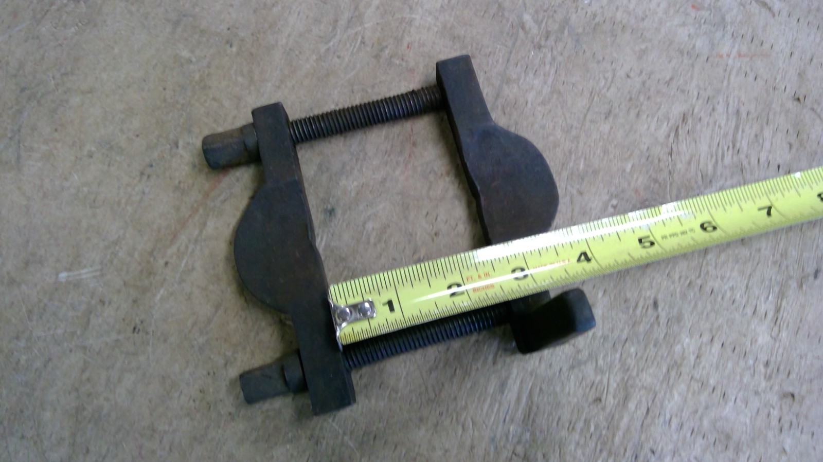 Vintage Bearing Puller Splitter separator. Unmarked Good solid tool