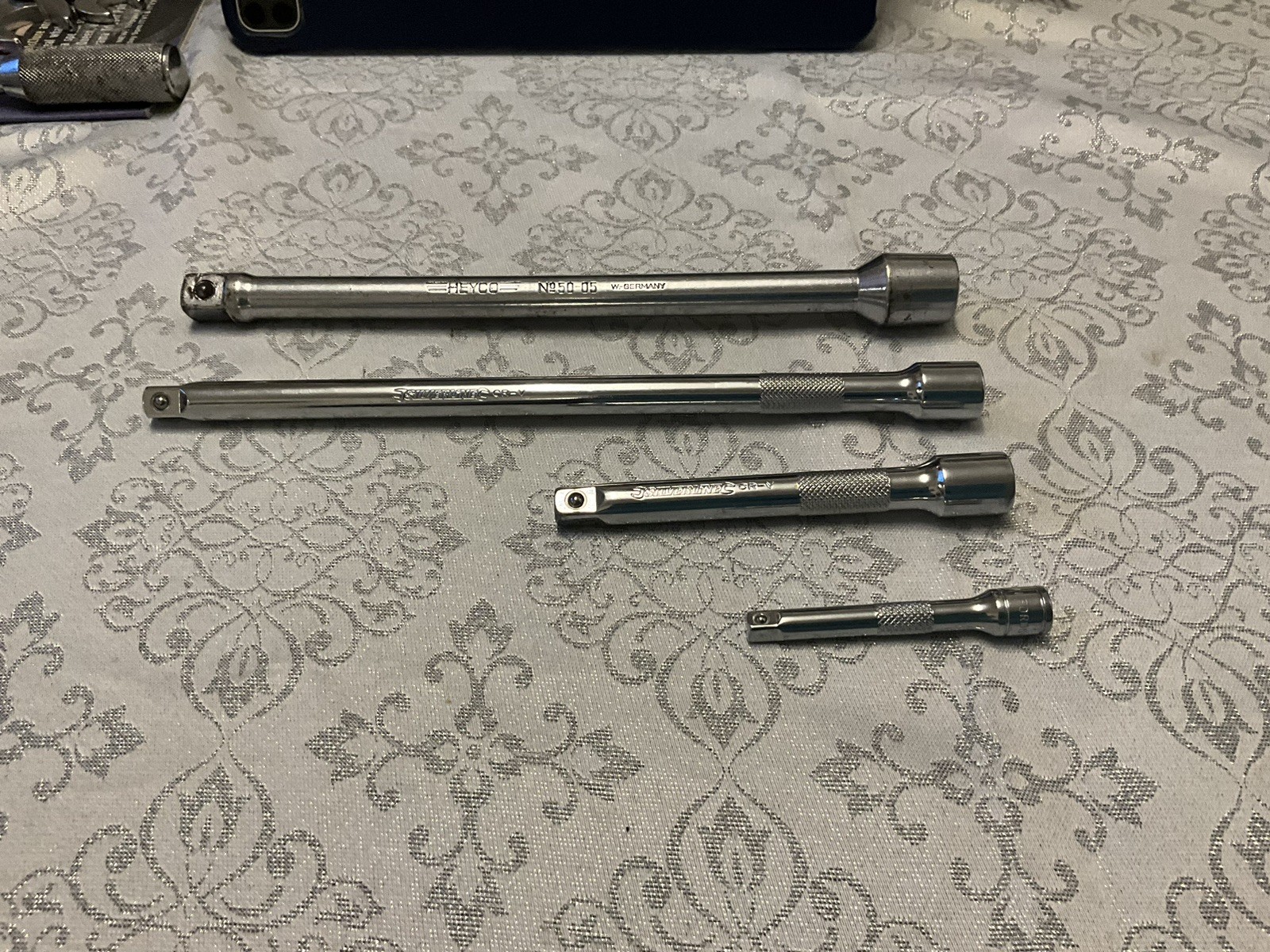 4 X SOCKET EXTENSION BARS. HEYCO 1/2 X 250MM, SILVERLINE 3/8 250MM & 125MM + +