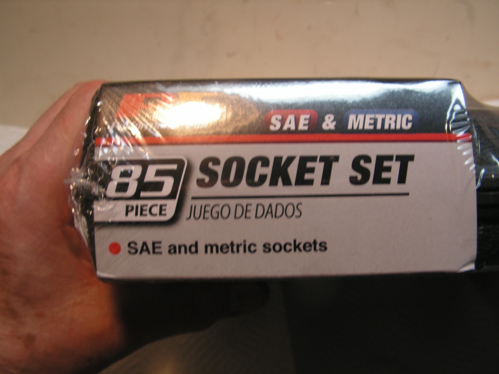 Performance Tool Kit 85 Piece Socket Set SAE & METRIC Chrome Finish W/ Case
