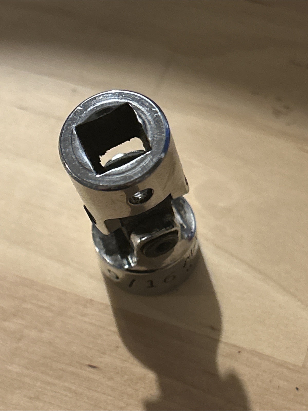 Mac Tools XU186 Universal Swivel Chrome Socket 9/16 SAE 3/8″ Drive 6 Point USA