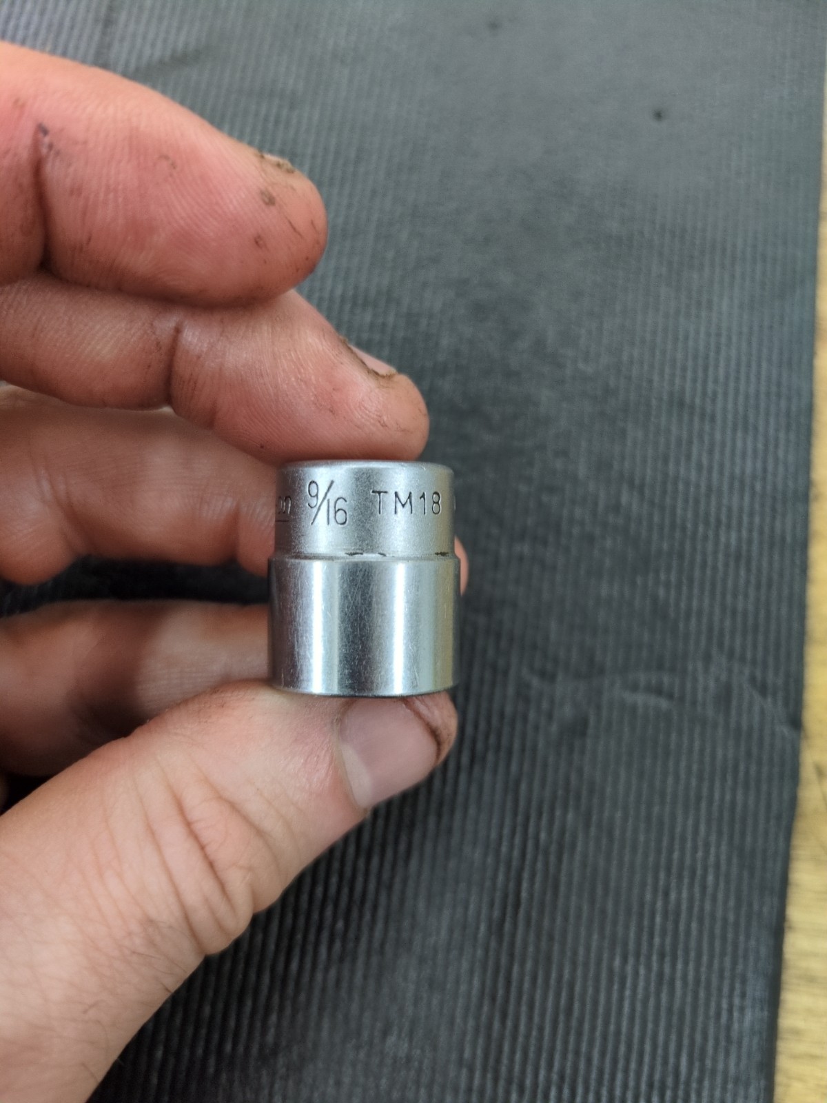 SNAP ON 9/16″ TM18 1/4″ DRIVE SAE 6 POINT SHALLOW CHROME SOCKET TM 18 9/16 «
