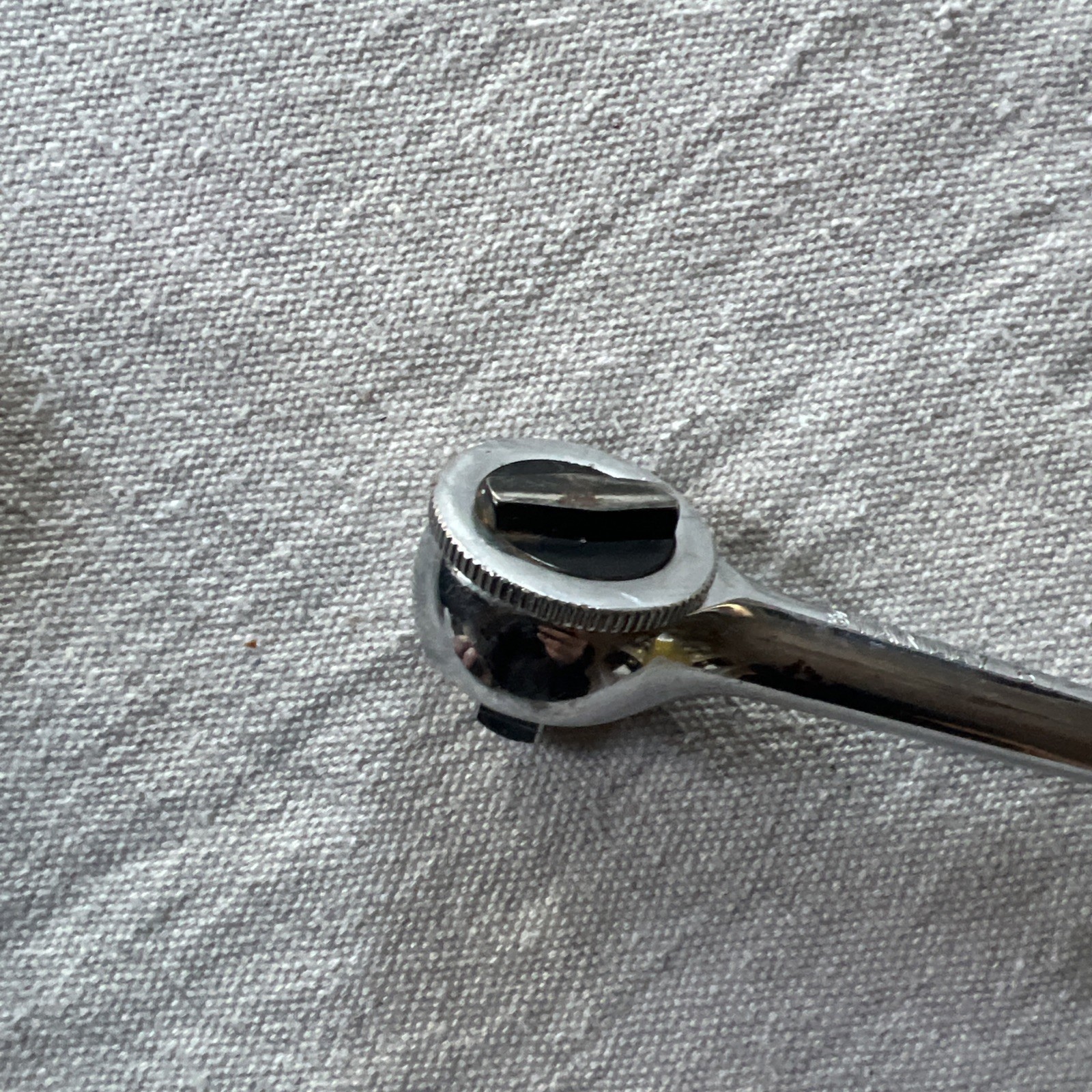 Stanley 3/8″ Drive Thumb Wheel Socket Knurled Grip Ratchet 7.75″ 87-715