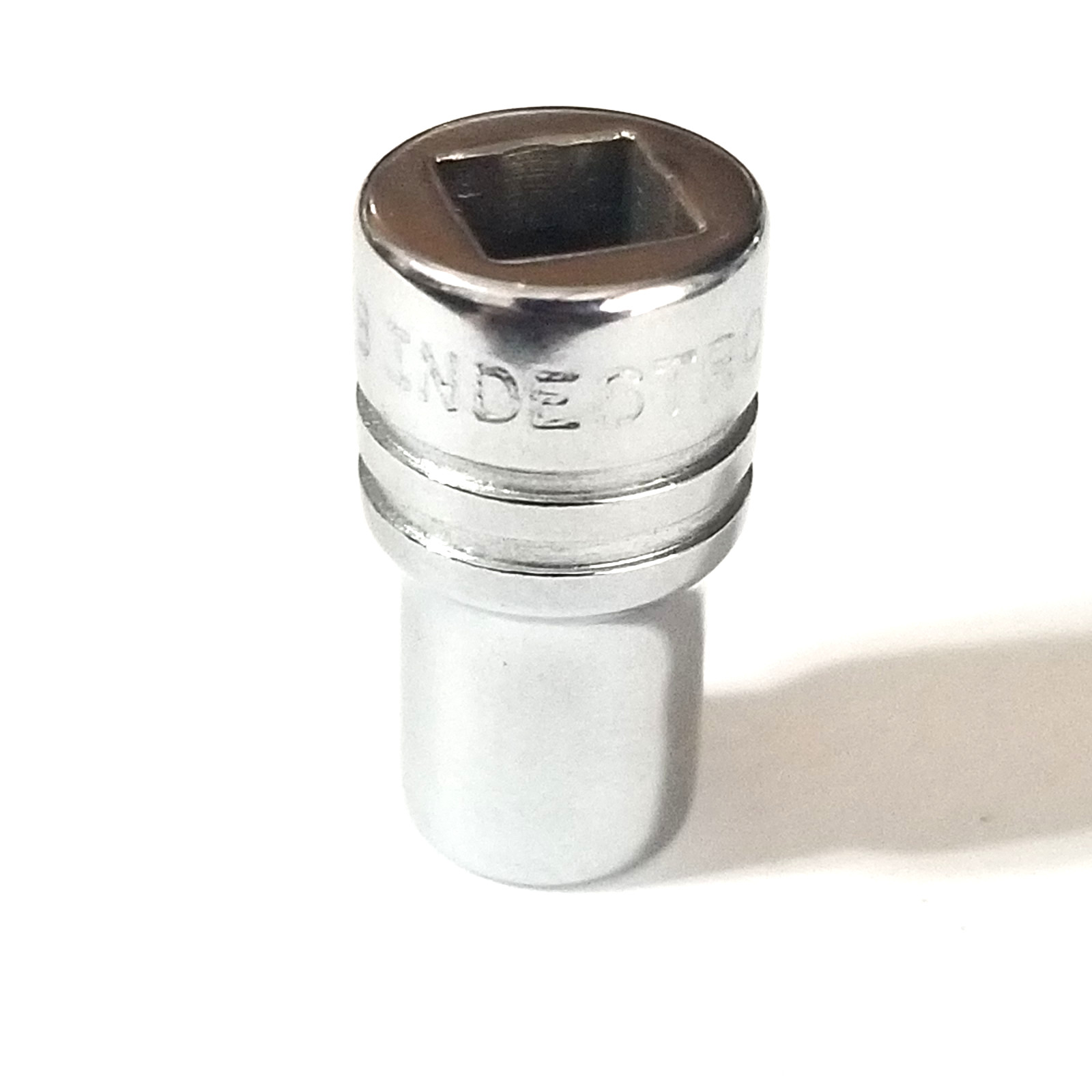 Indestro 1/4″ Socket – 1/4″ Drive – 6 Point – 6008 Made in U.S.A.