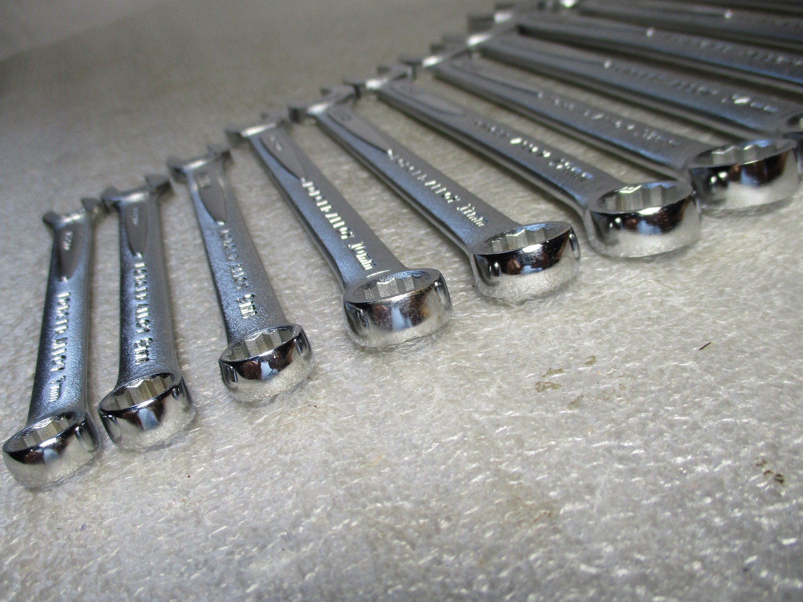 Easco Complete 11 Pc Metric Wrench Set w/Original Yellow Pouch 8-17mm Excellent
