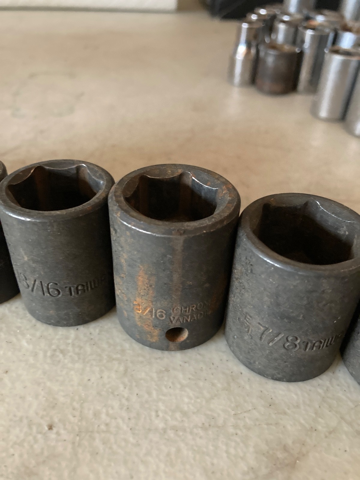 Assorted 1/2″ drive 6pt impact sockets