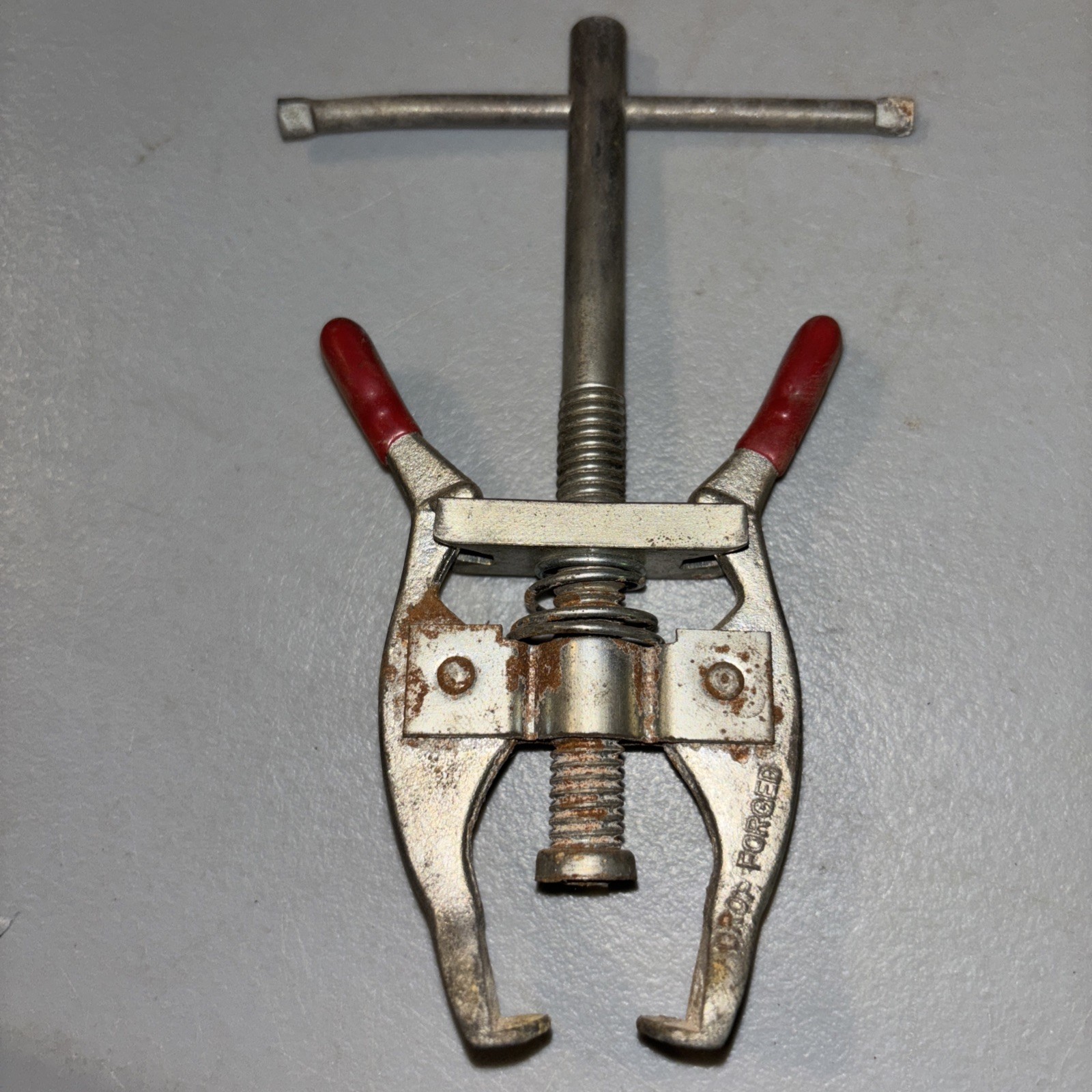 Great Little Spring Loaded Puller see pictures small – nice design