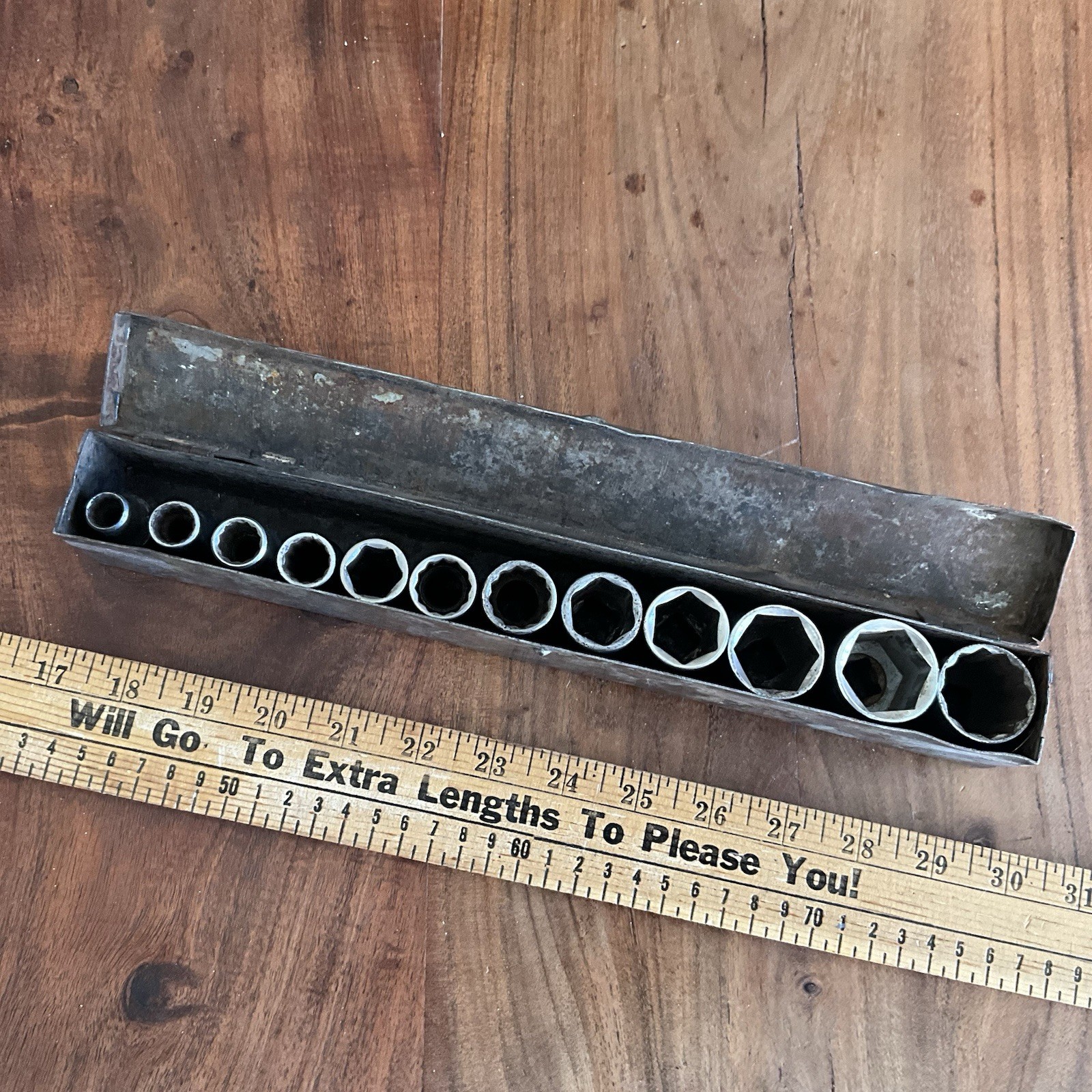 Vintage Socket 12 pc Set w Metal Case 1/2″ Drive 1″ to 3/8″ Snap on Craftsman