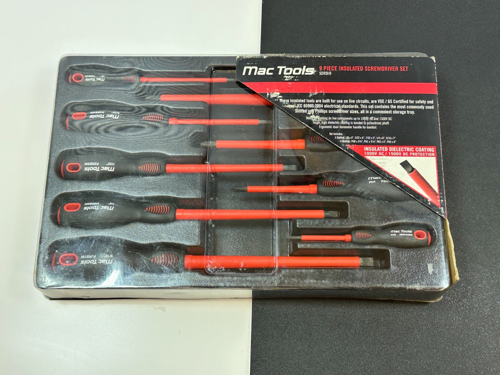 MAC Tools SDRBI9 9pc Insulated Screwdriver Set VDE/GS Certified, Flat & Phillips