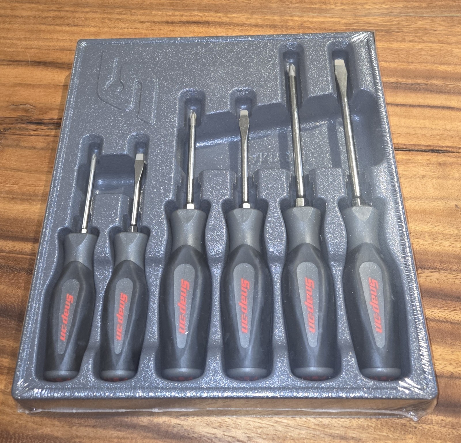Snap On «Soft Grip-Black/Grey» Screwdriver Set Instinct 6 Piece Set (New)