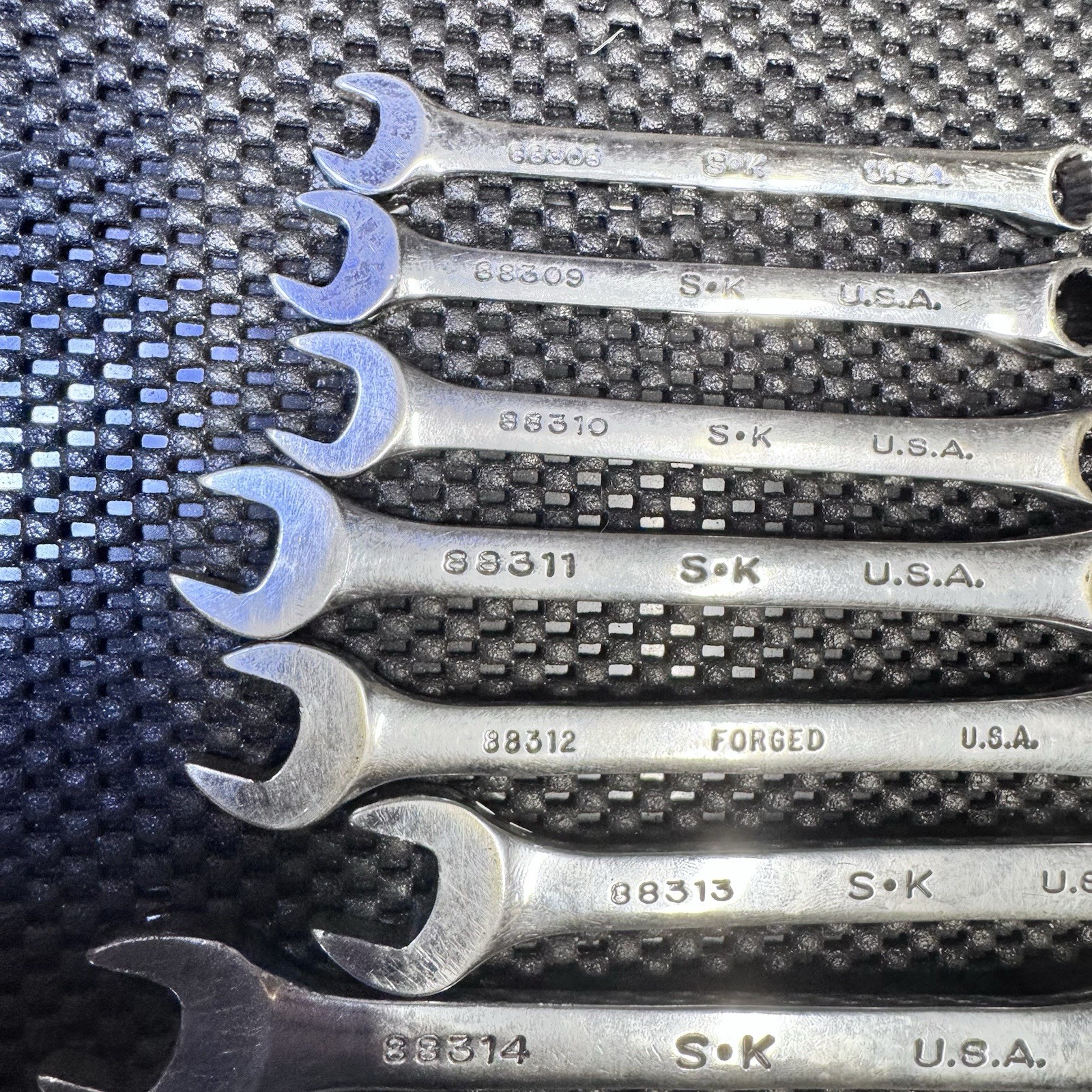 SK Hand Tool 8pc 12 Point Metric Combination Wrench Set 8mm- 19mm (without 16mm)