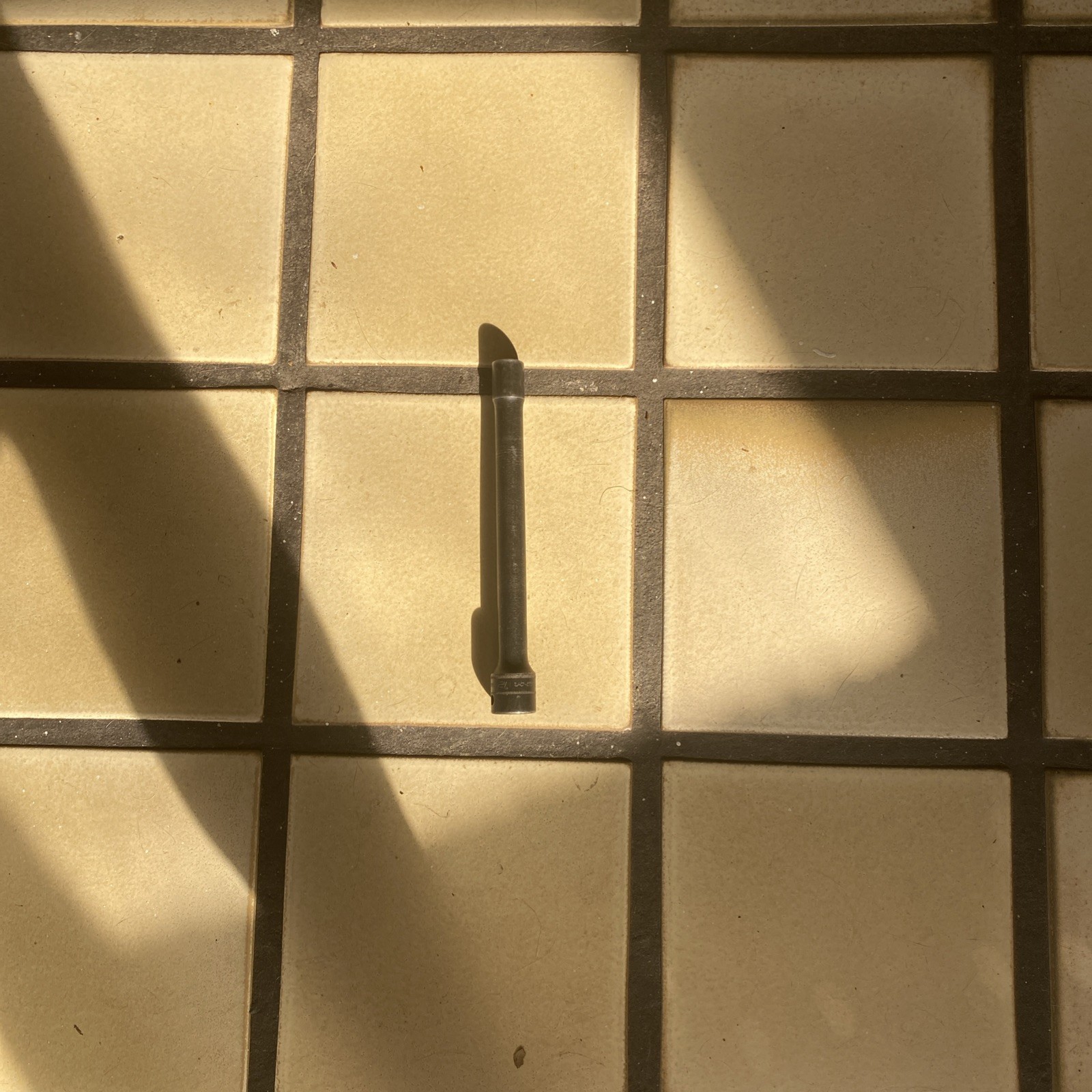 Snap-On Tools S6160 1/2″ Drive 12-Point Metric 12 mm Extra-Long Head Bolt Socket