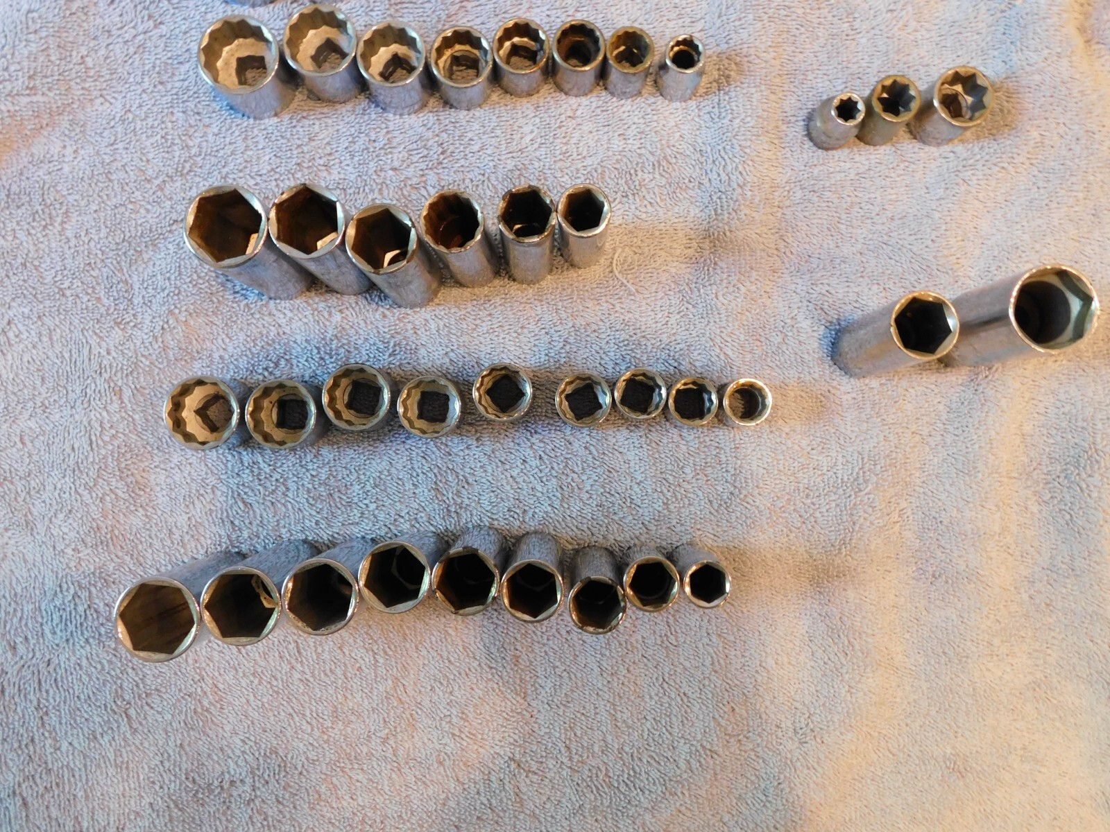 Craftsman 1/2″ & 3/8″ DR Socket Set Lot. 6pt 12pt deep shallow standard metric
