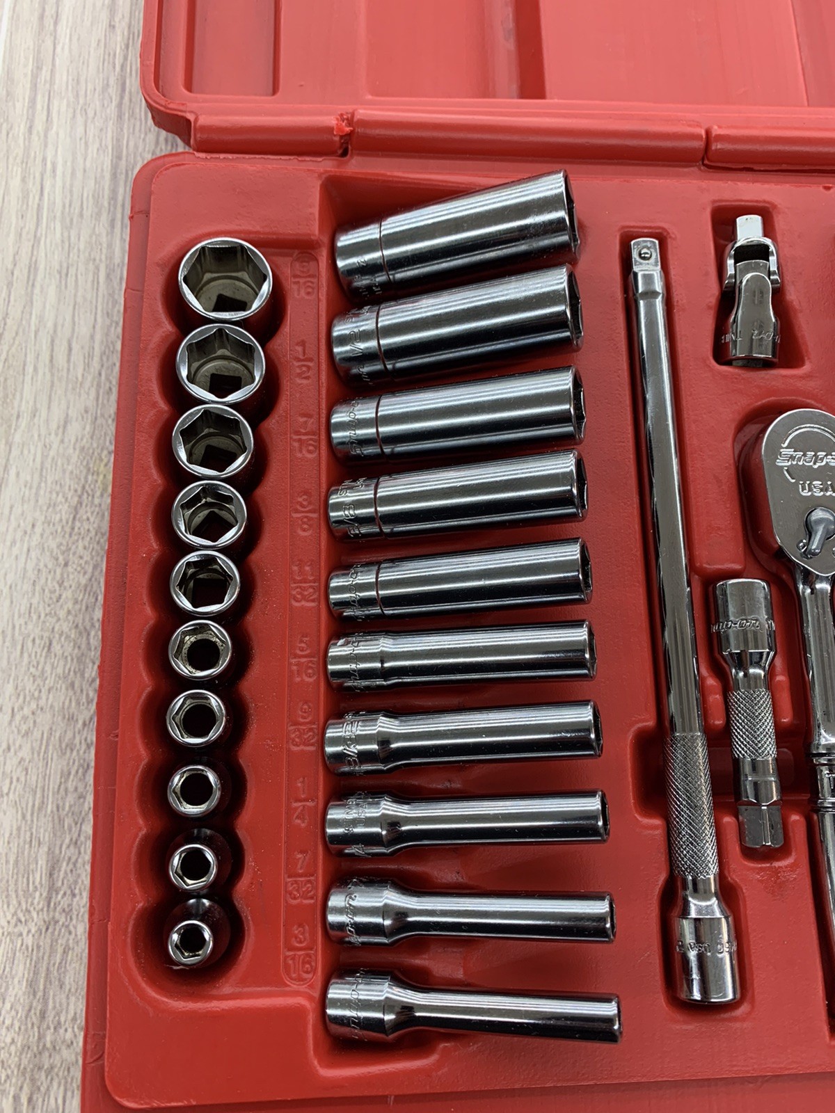 Snap-on 144TMPB 44 Piece 1/4″ Drive 6-Point Metric/ SAE General Service Set USA