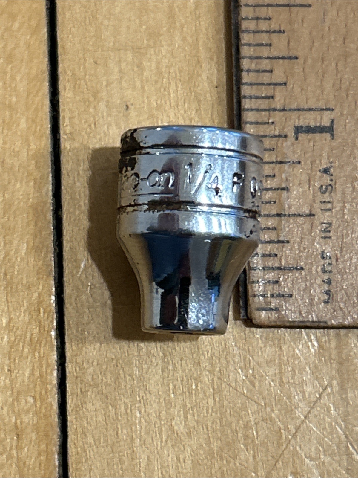Snap On 3/8″ Drive 1/4″ Shallow 12pt SAE Socket F081 Patent No. 3273430 USA Made