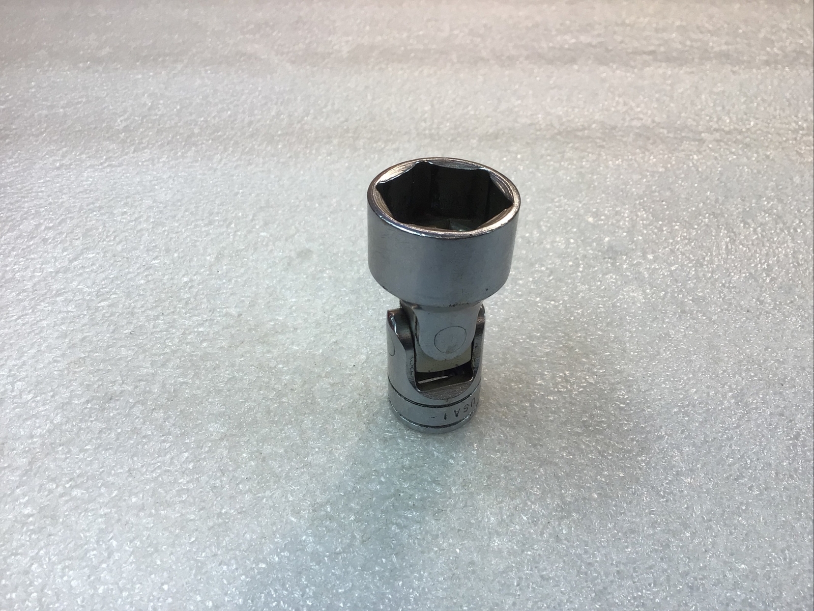 Snap On#FS24 -3/4″, SAE, Chrome, 12 Pt., Shallow, Swivel Socket, 3/8″ Dr.-Nice-