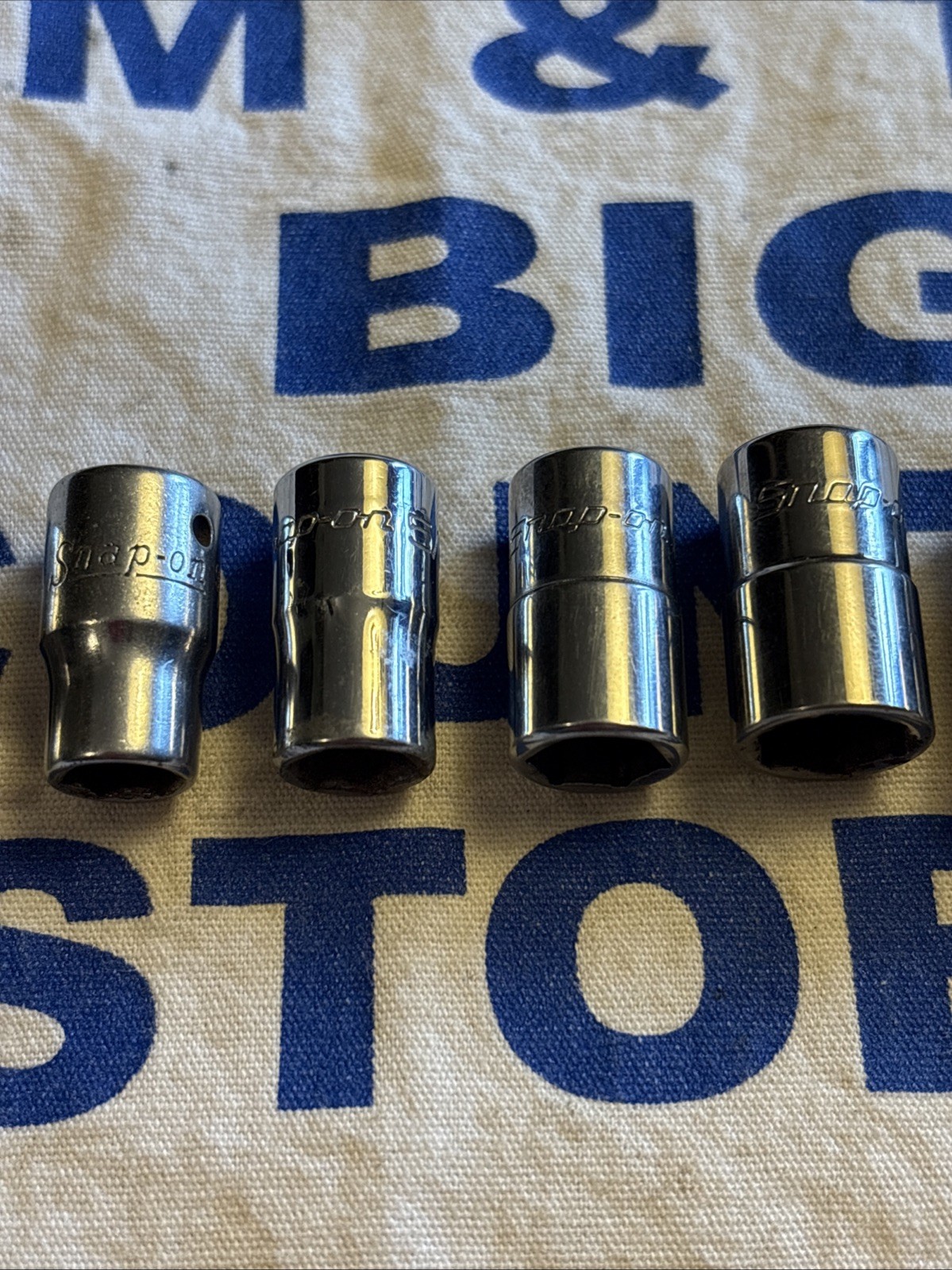 Snap-on Tools USA 1/4″ Drive 10pc SAE Shallow 6pt Chrome Socket Set 110TMY