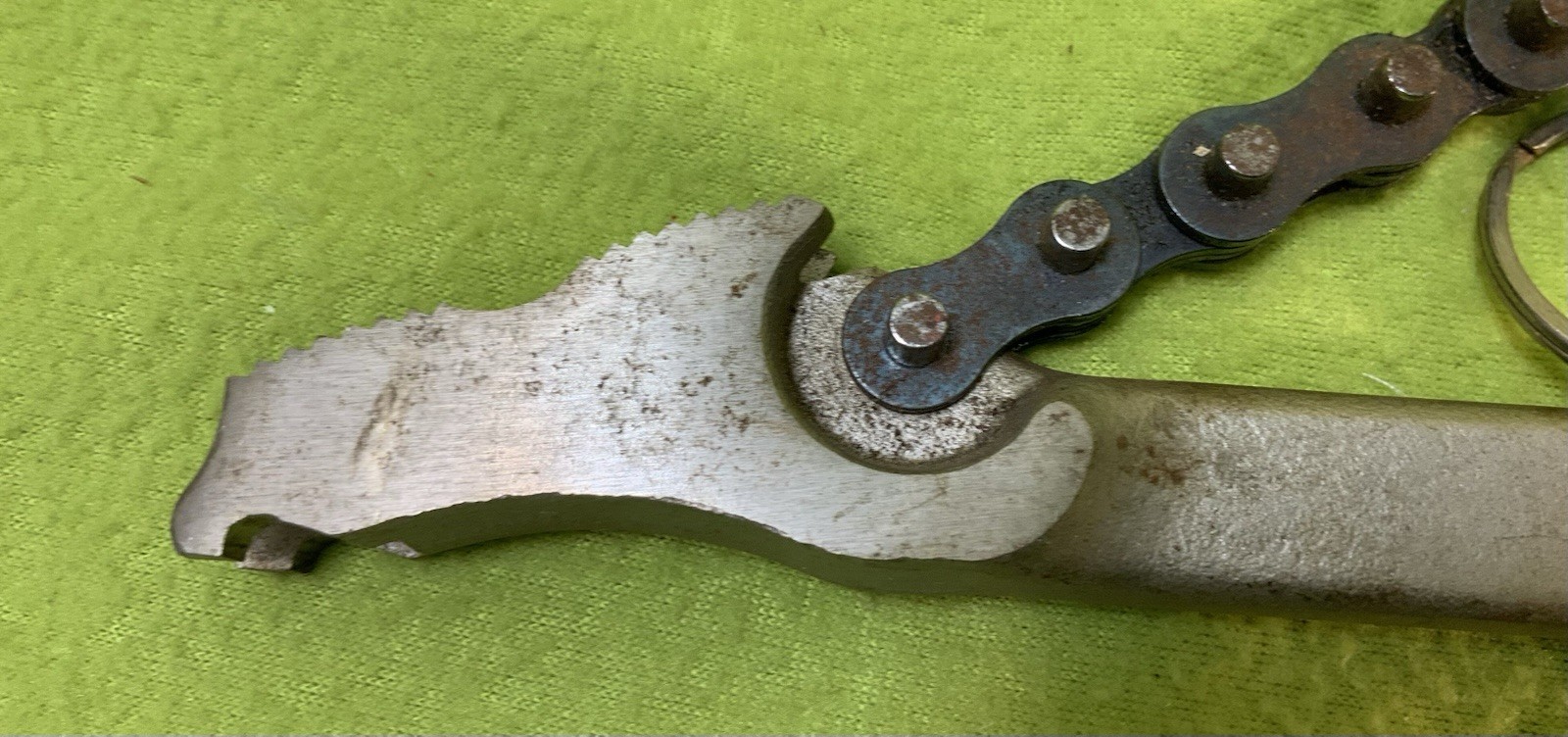 Vintage Craftsman Chain Wrench 55713 Stamped as 12”/300ml 4″ Cap WF USA