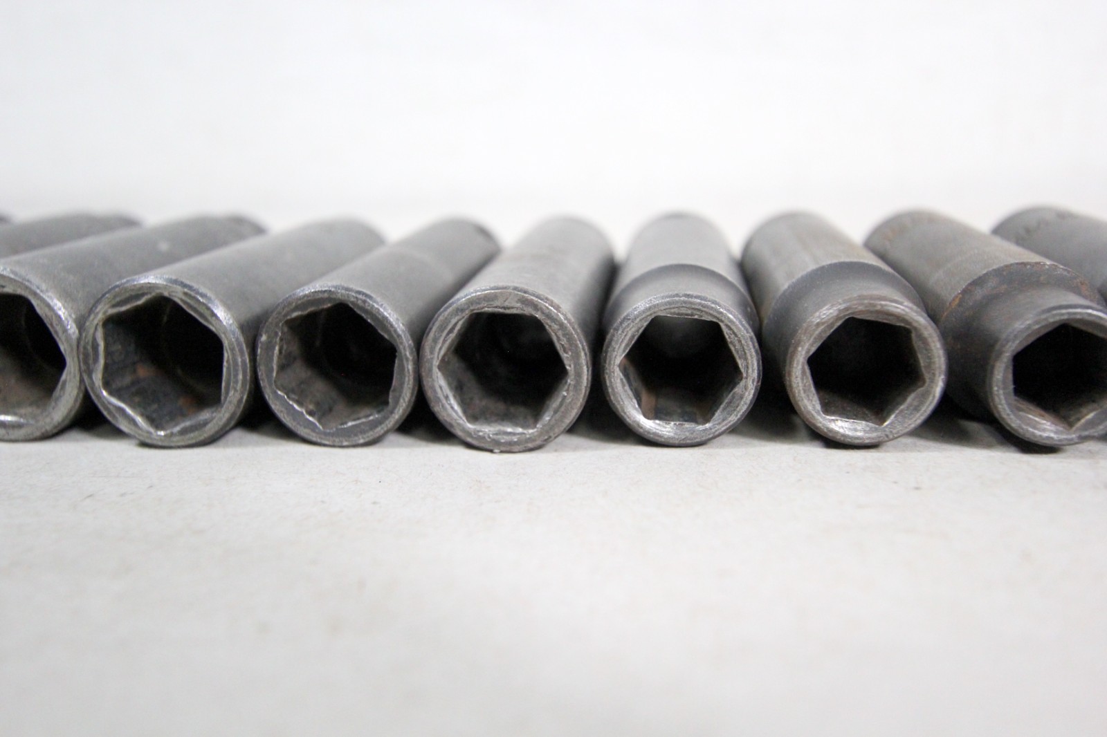 15pc Mac Tools 1/2″ Drive Metric Impact Socket Set 6 Point VDP6 READ DESC