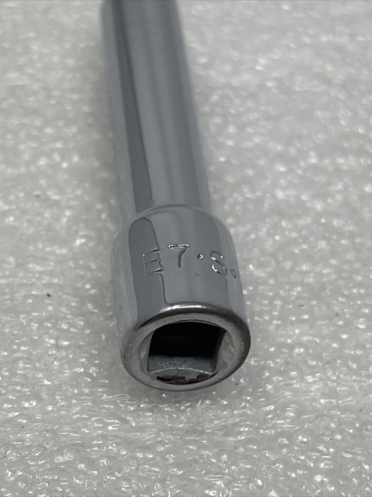 E7 SK Hand Tools 44957, 1/4″ Drive Metric Deep Female Inverted Torx Socket, USA