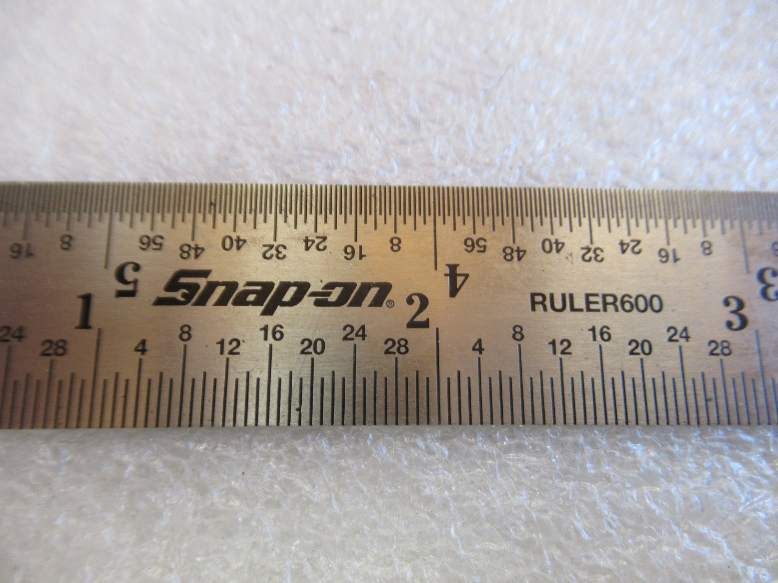 Snap-on Tools USA 6″ Straight Edge 1/32″ & 1/64″ Grad. Steel Ruler RULER600