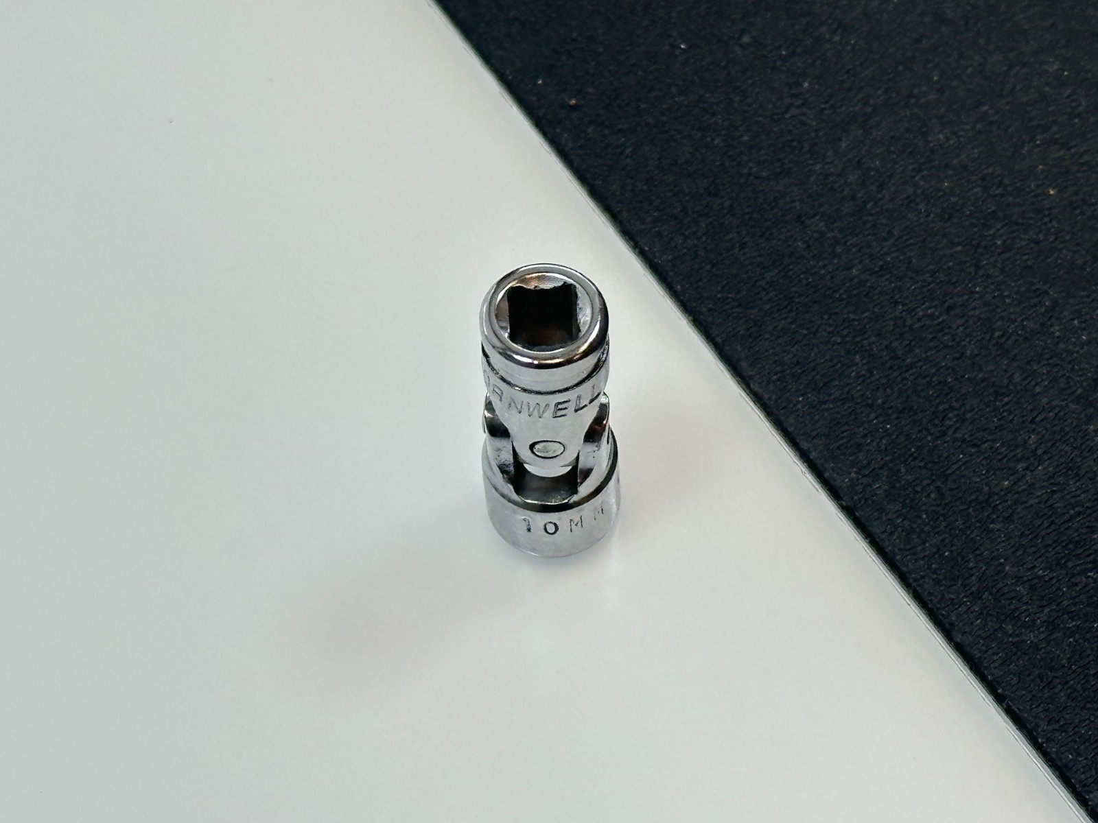 🇺🇸 Cornwell Tools USA 1/4″ Drive 10mm 12-Point Swivel Universal Socket U0110MM