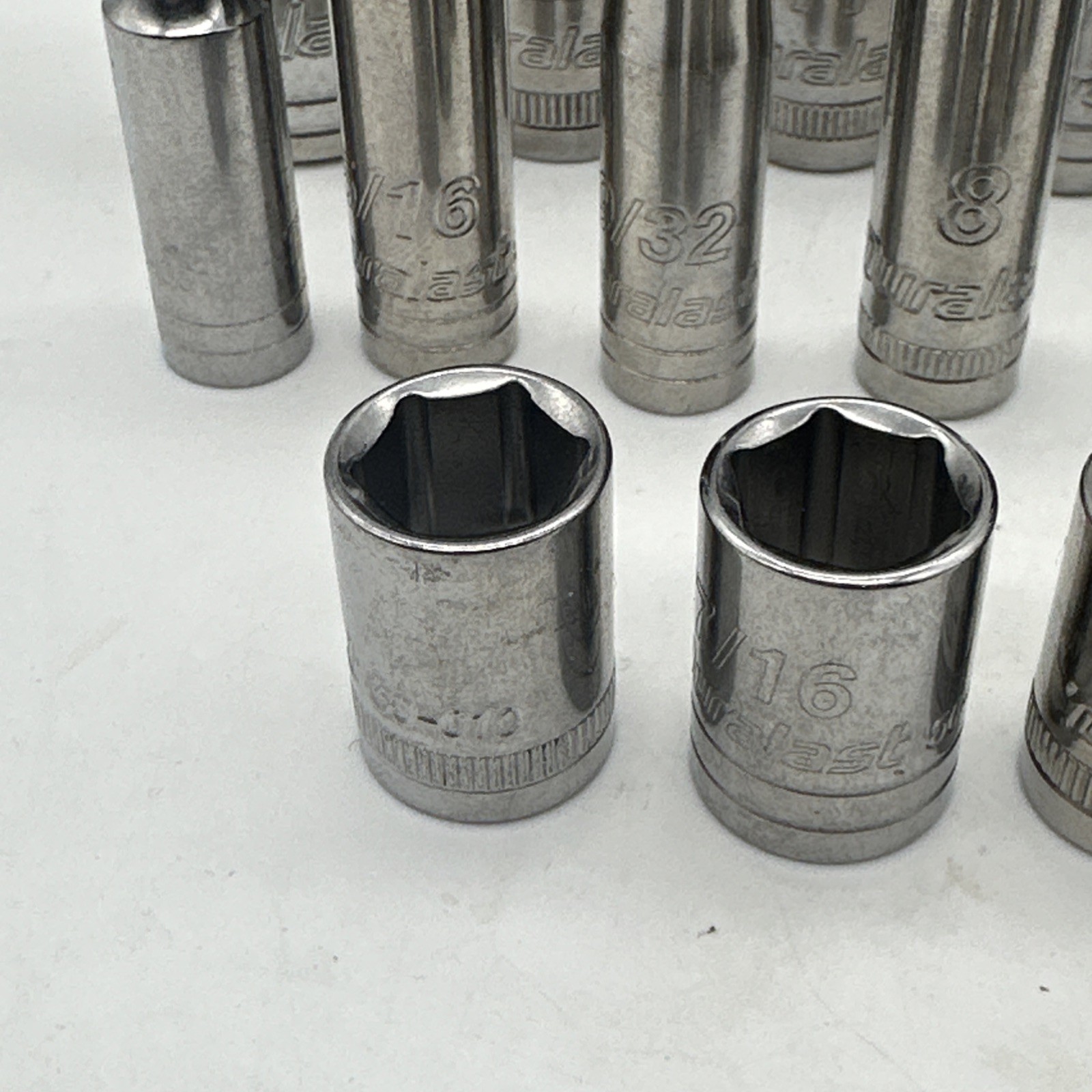 Duralast 29 Piece Socket And Extension Set Loose 3/8” 1/4” Drive