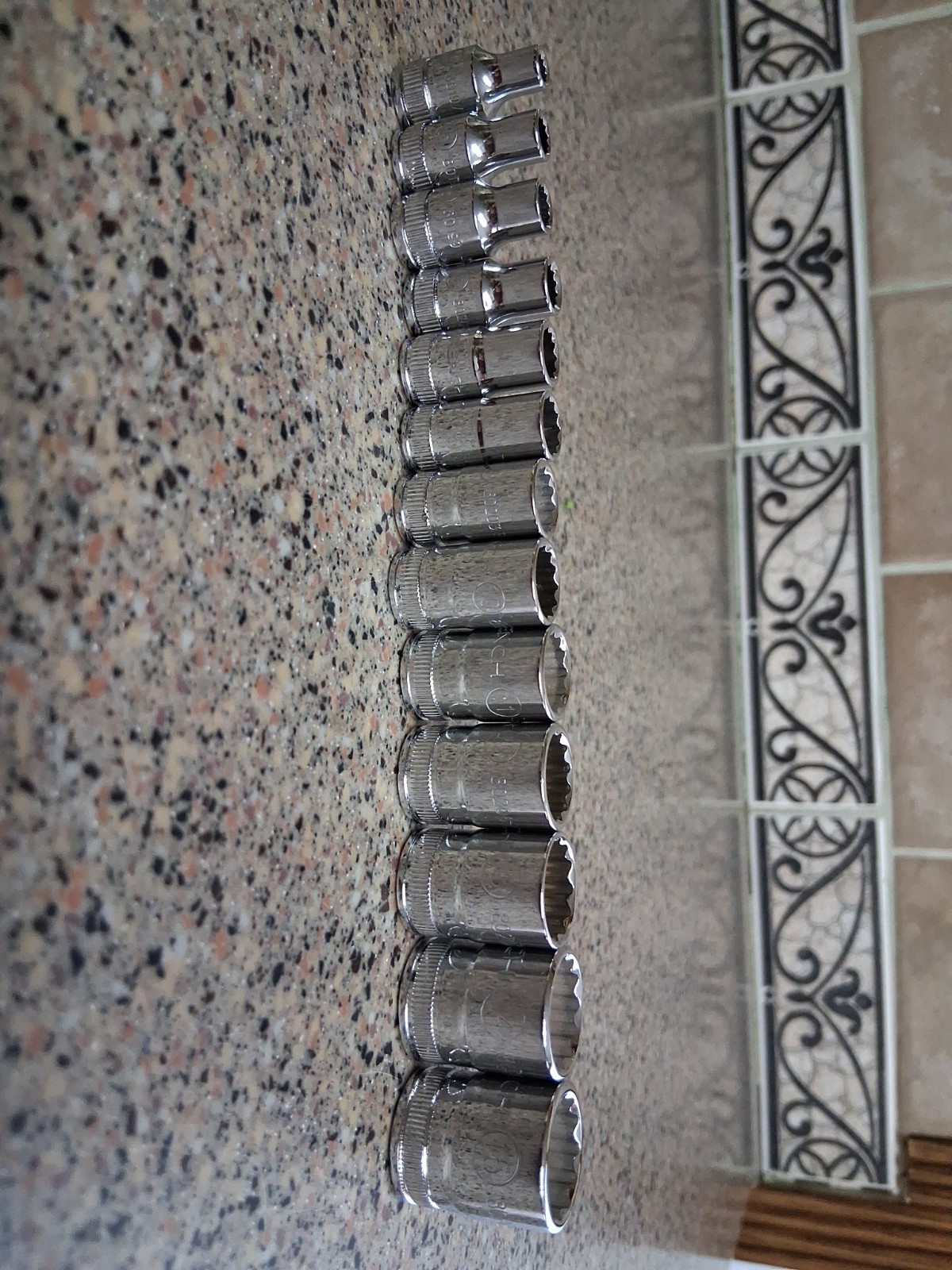 GEARWRENCH 13 Pc. 1/4 Drive 12 Pt. Shallow Socket Set, Metric Easy Read